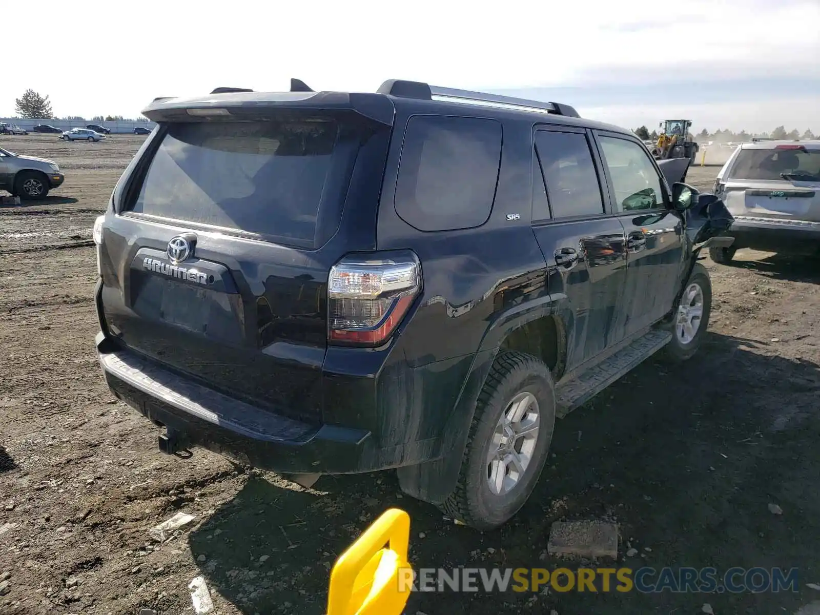 4 Фотография поврежденного автомобиля JTEBU5JR1K5681391 TOYOTA 4RUNNER 2019