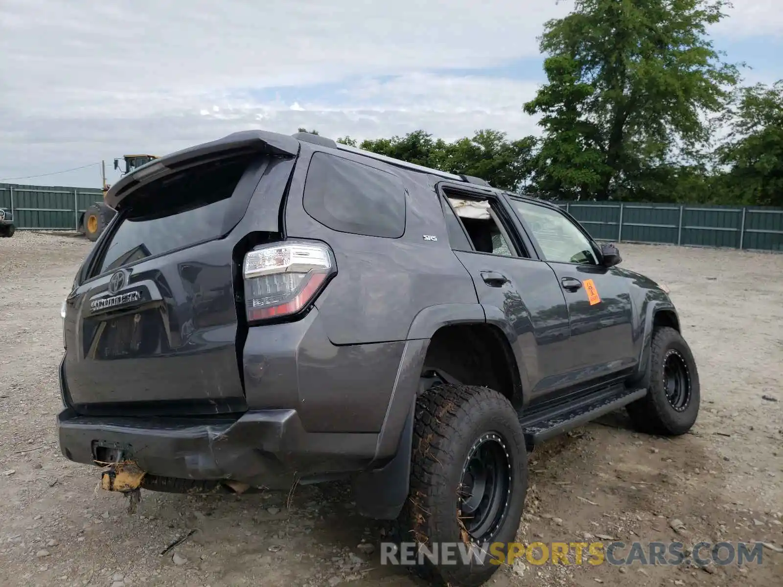 4 Photograph of a damaged car JTEBU5JR1K5683917 TOYOTA 4RUNNER 2019