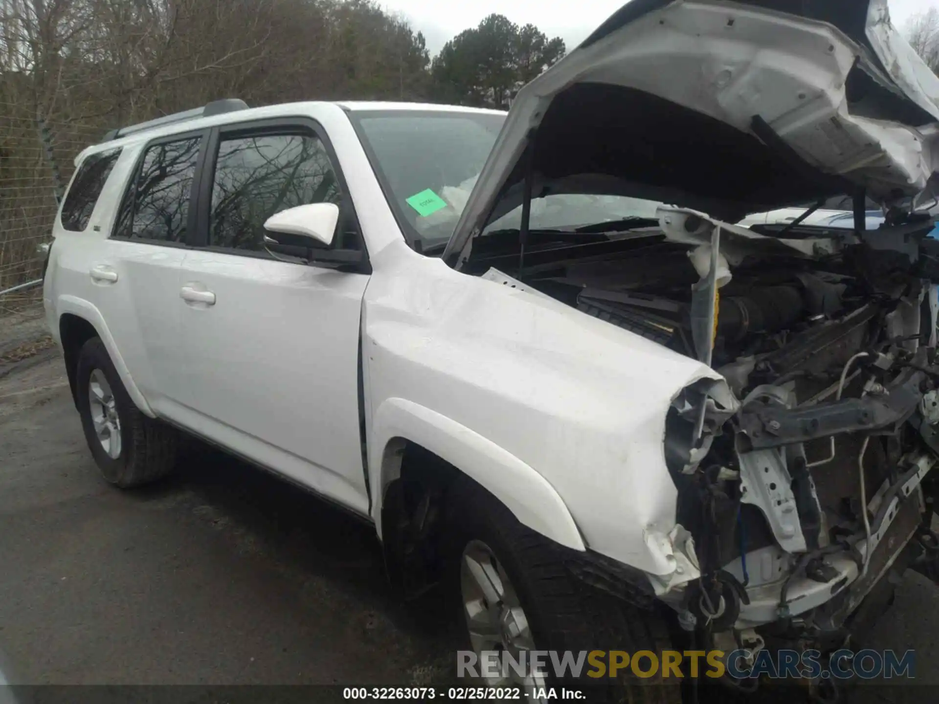 1 Photograph of a damaged car JTEBU5JR1K5686042 TOYOTA 4RUNNER 2019