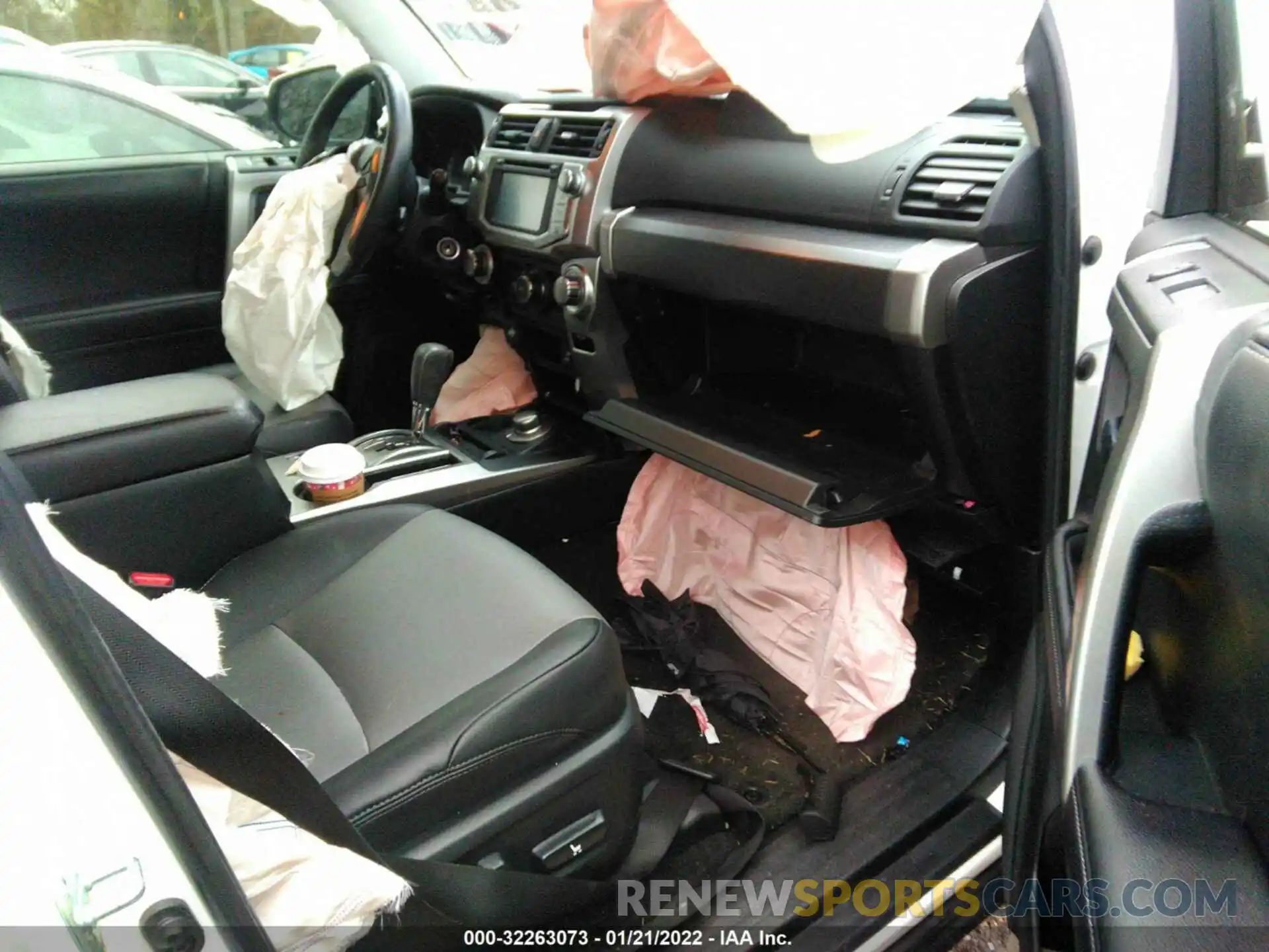 5 Photograph of a damaged car JTEBU5JR1K5686042 TOYOTA 4RUNNER 2019