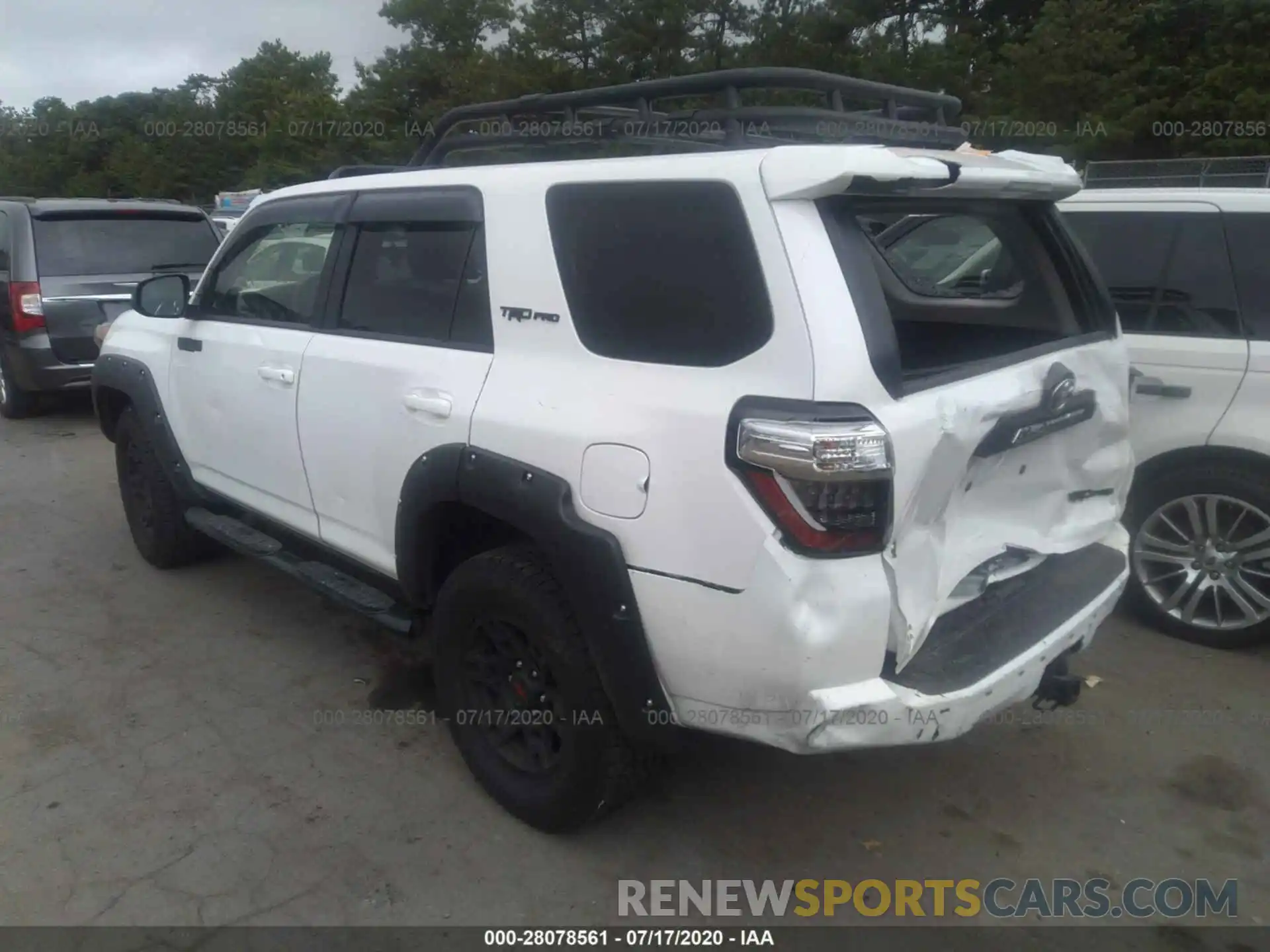 3 Фотография поврежденного автомобиля JTEBU5JR1K5689264 TOYOTA 4RUNNER 2019