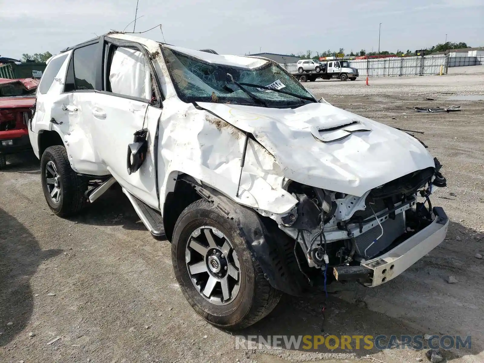 1 Photograph of a damaged car JTEBU5JR1K5694903 TOYOTA 4RUNNER 2019