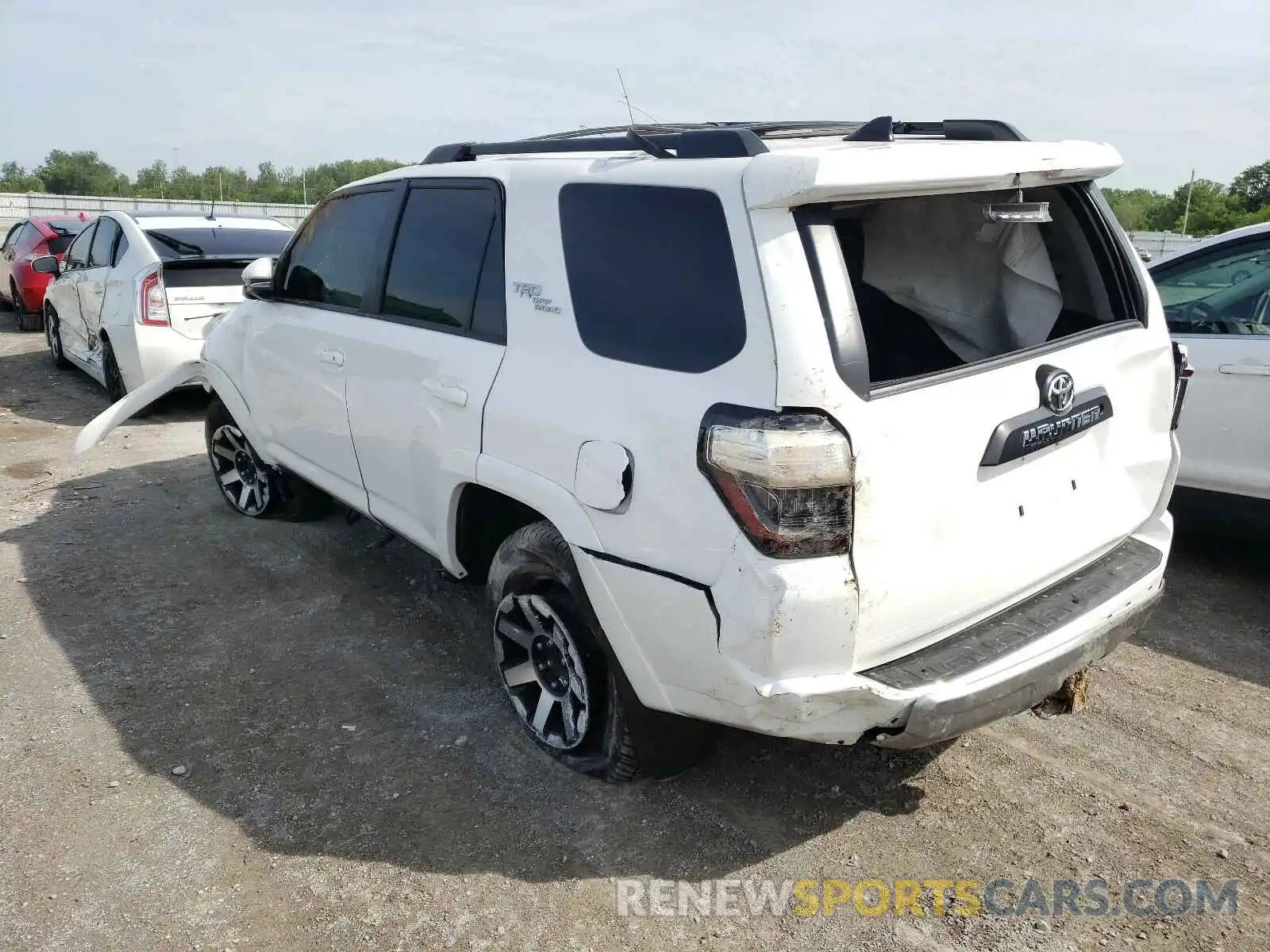 3 Фотография поврежденного автомобиля JTEBU5JR1K5694903 TOYOTA 4RUNNER 2019