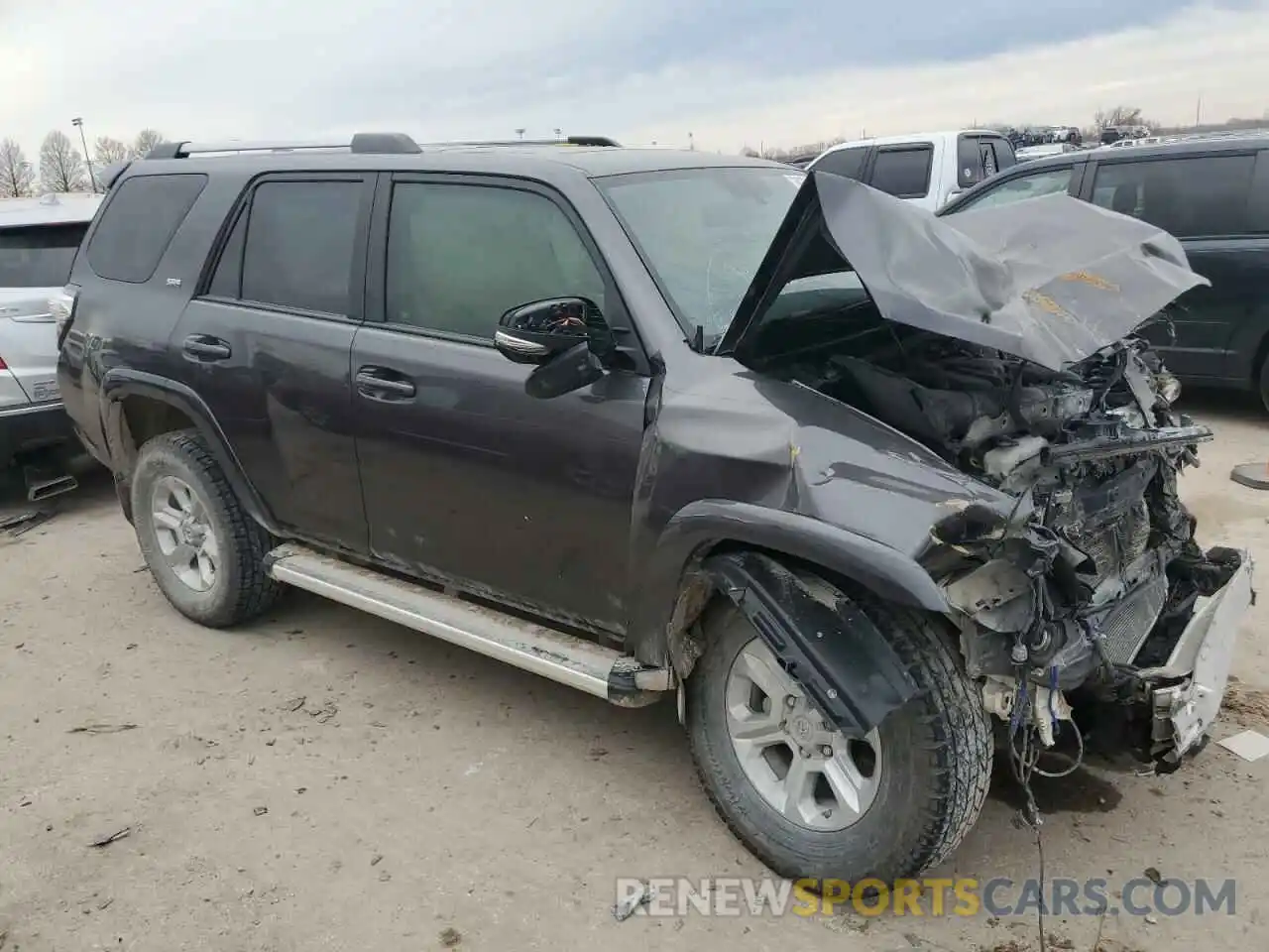 4 Фотография поврежденного автомобиля JTEBU5JR1K5695730 TOYOTA 4RUNNER 2019