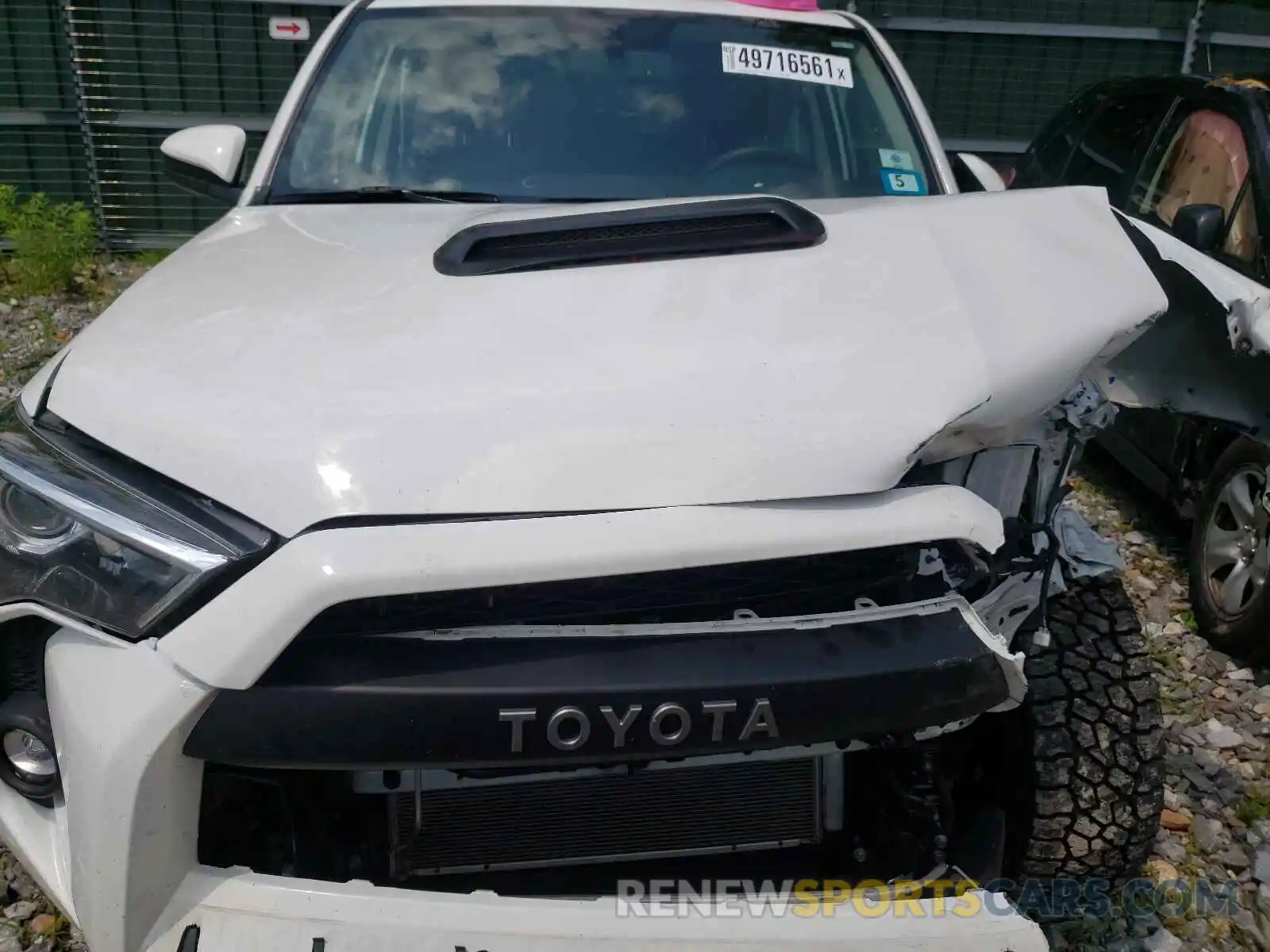 7 Фотография поврежденного автомобиля JTEBU5JR1K5696781 TOYOTA 4RUNNER 2019