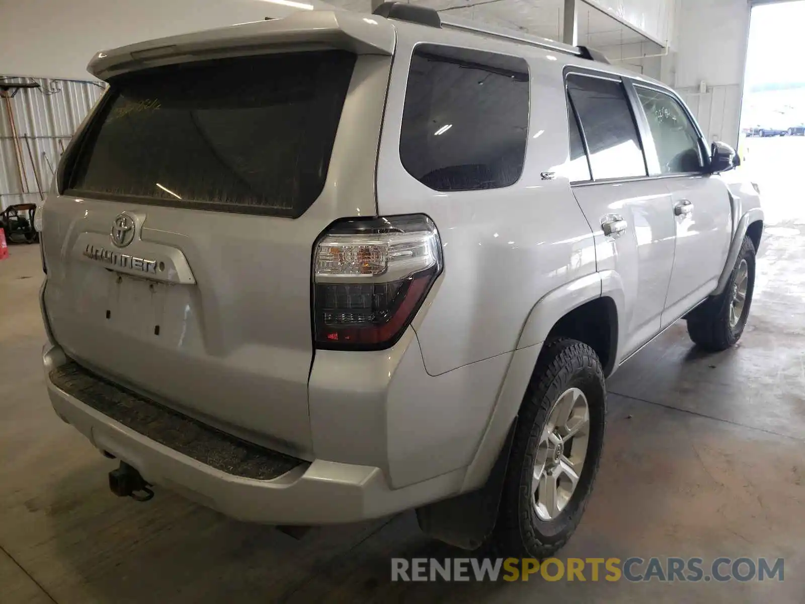 4 Фотография поврежденного автомобиля JTEBU5JR1K5698014 TOYOTA 4RUNNER 2019