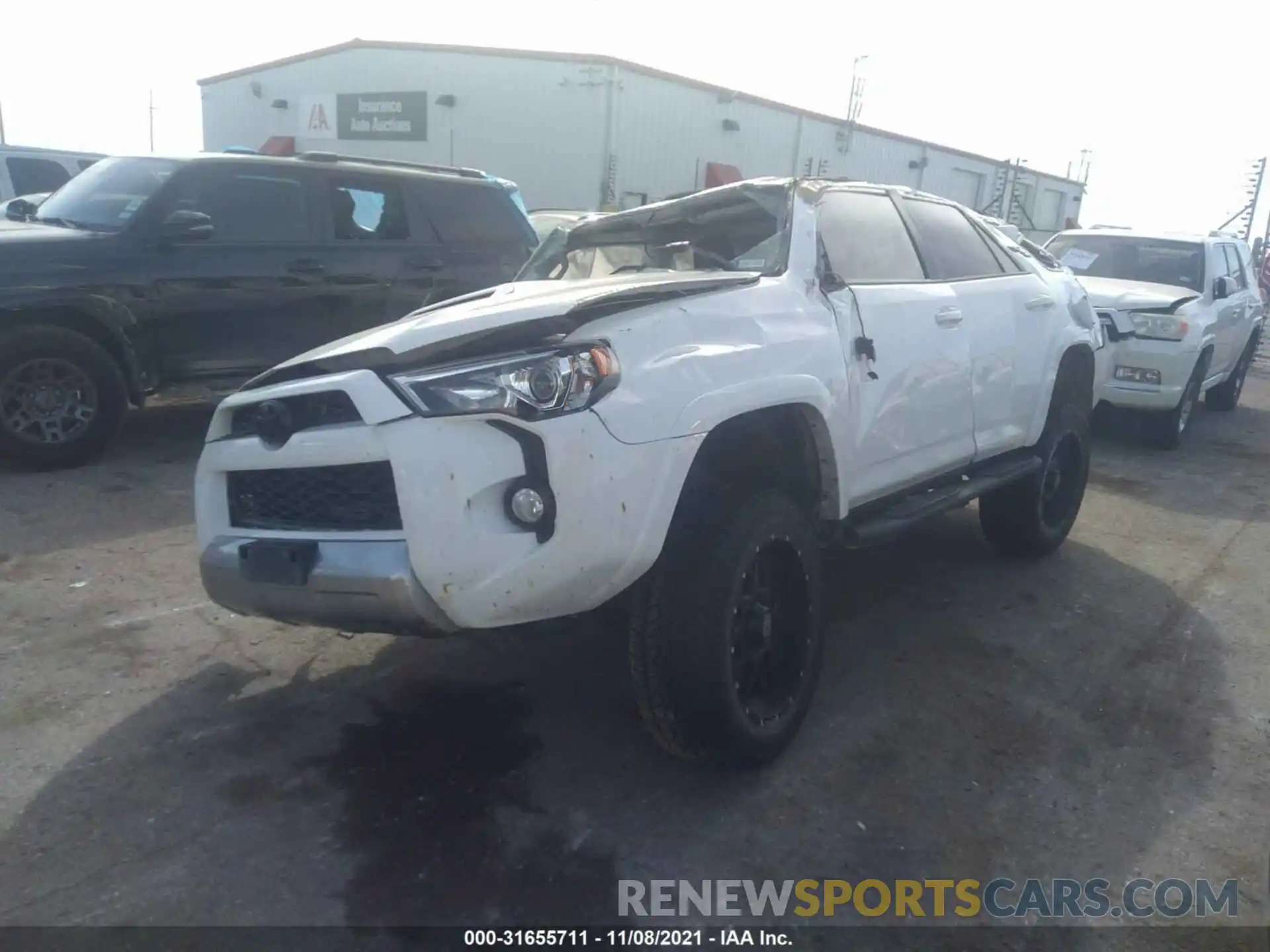 2 Фотография поврежденного автомобиля JTEBU5JR1K5705284 TOYOTA 4RUNNER 2019