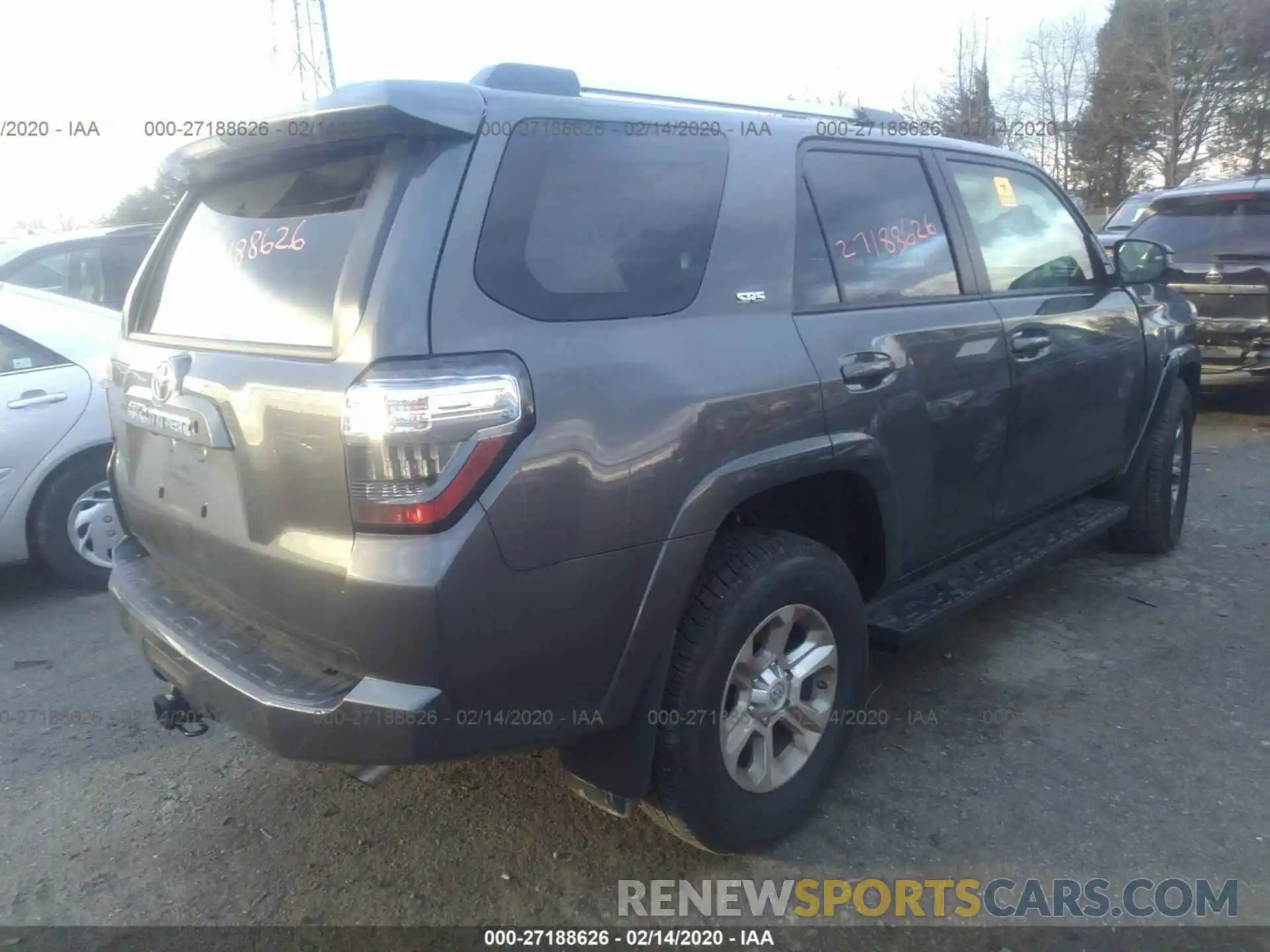 4 Photograph of a damaged car JTEBU5JR1K5710243 TOYOTA 4RUNNER 2019