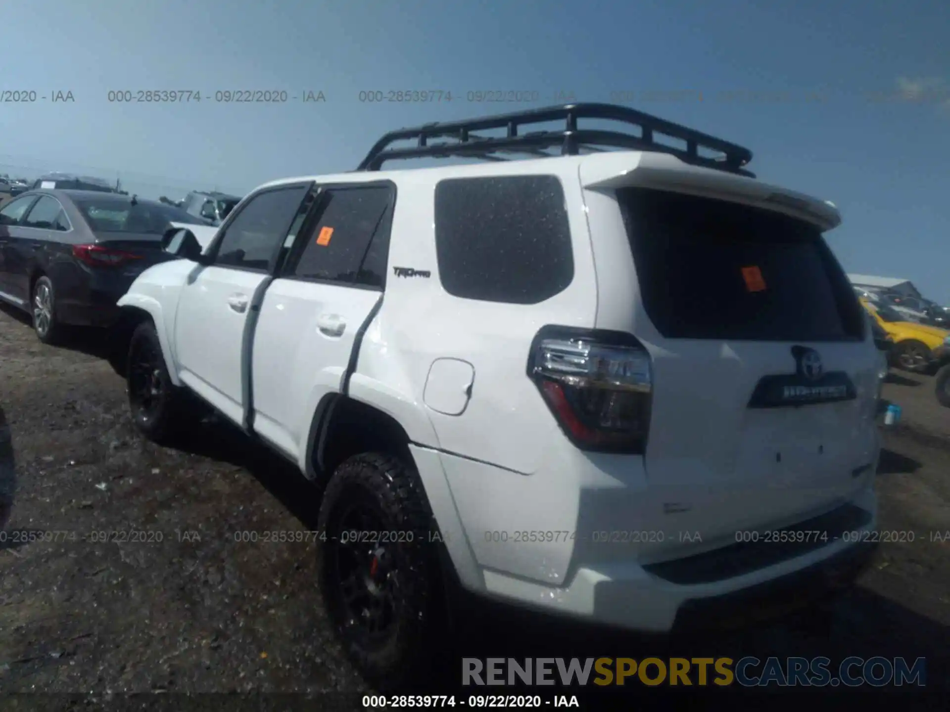 3 Фотография поврежденного автомобиля JTEBU5JR1K5712705 TOYOTA 4RUNNER 2019