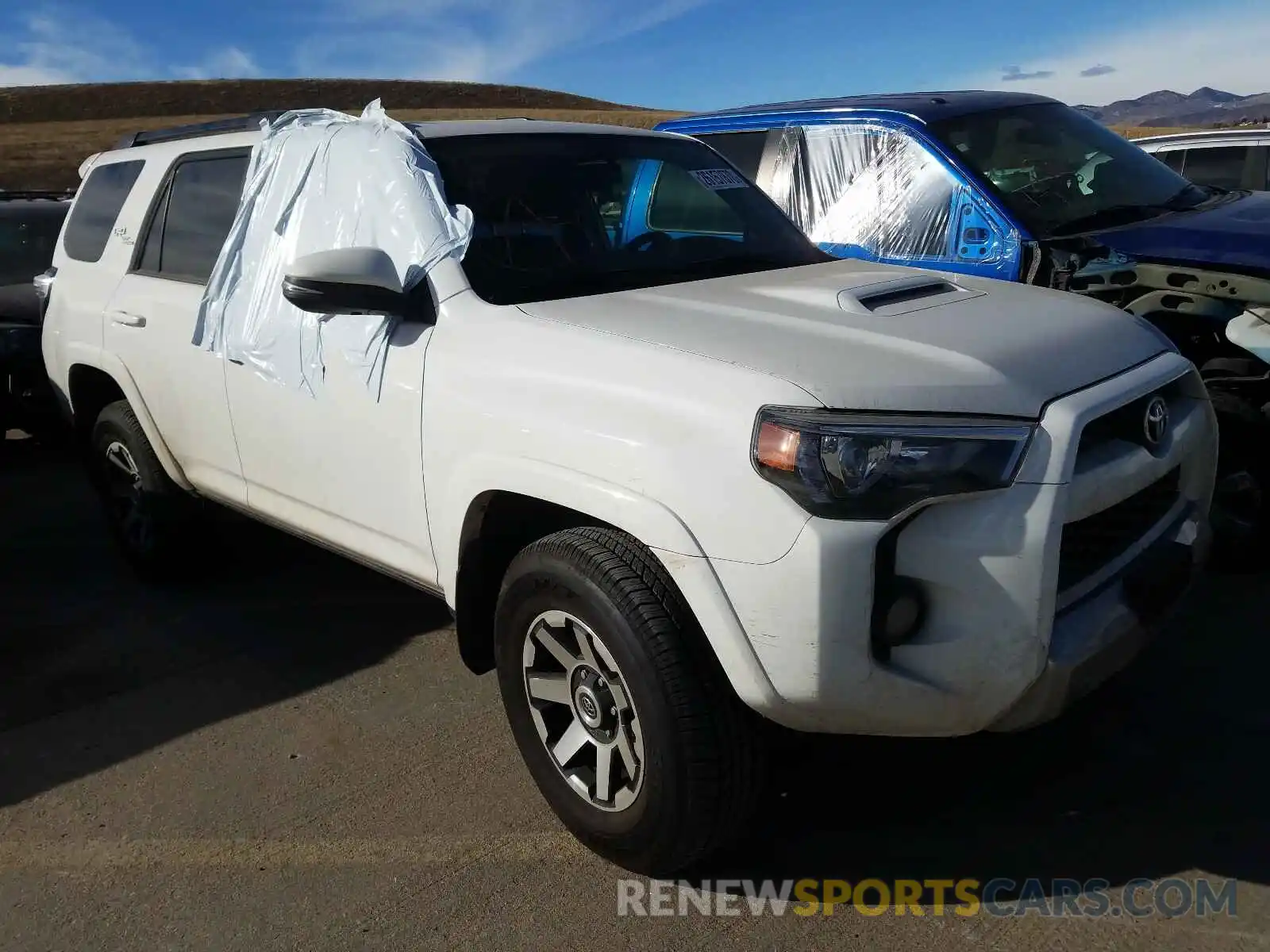 1 Photograph of a damaged car JTEBU5JR1K5712798 TOYOTA 4RUNNER 2019