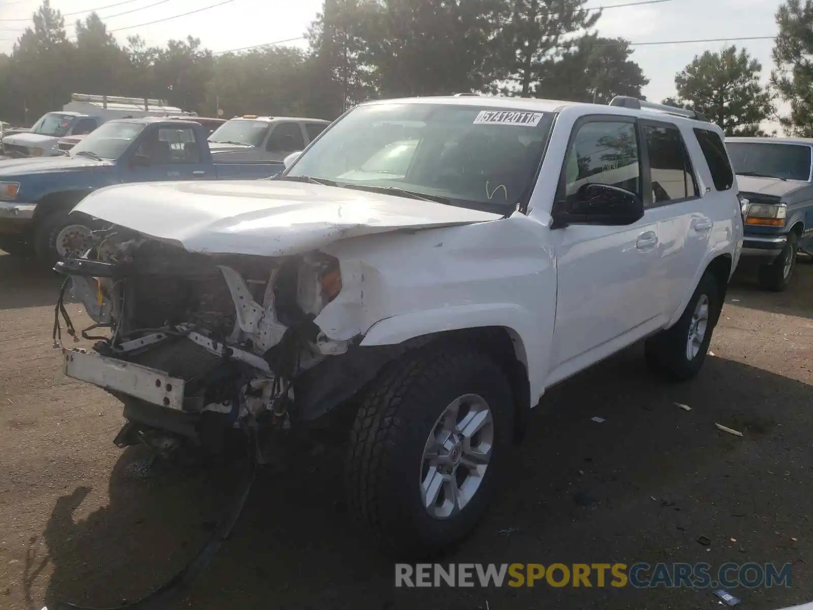 2 Photograph of a damaged car JTEBU5JR1K5715068 TOYOTA 4RUNNER 2019