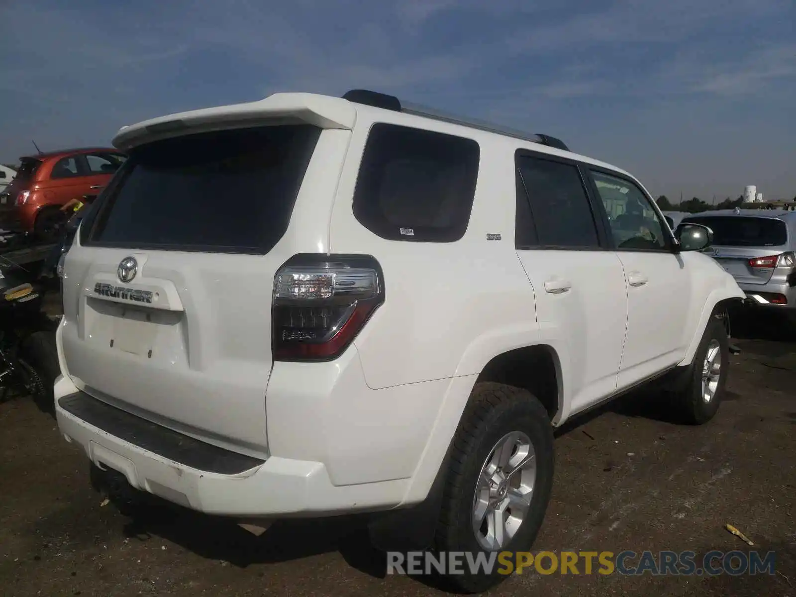 4 Фотография поврежденного автомобиля JTEBU5JR1K5715068 TOYOTA 4RUNNER 2019