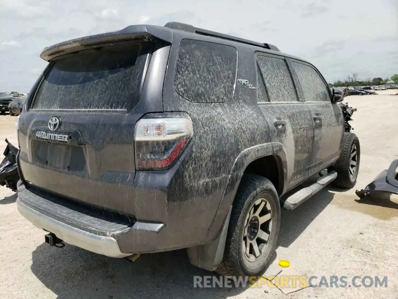 4 Photograph of a damaged car JTEBU5JR1K5716270 TOYOTA 4RUNNER 2019