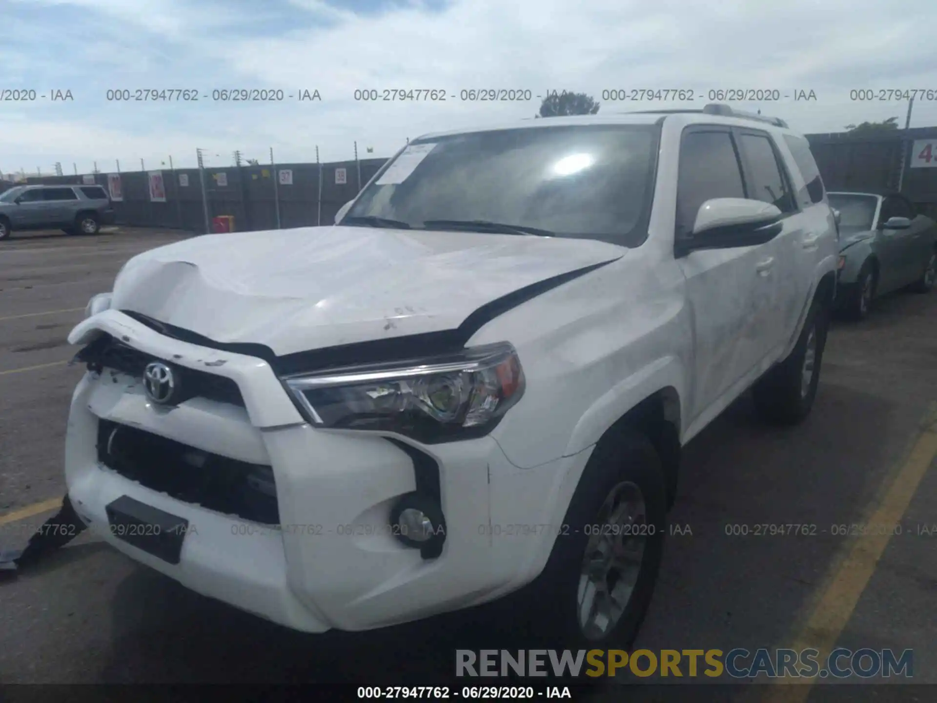 2 Photograph of a damaged car JTEBU5JR1K5717676 TOYOTA 4RUNNER 2019