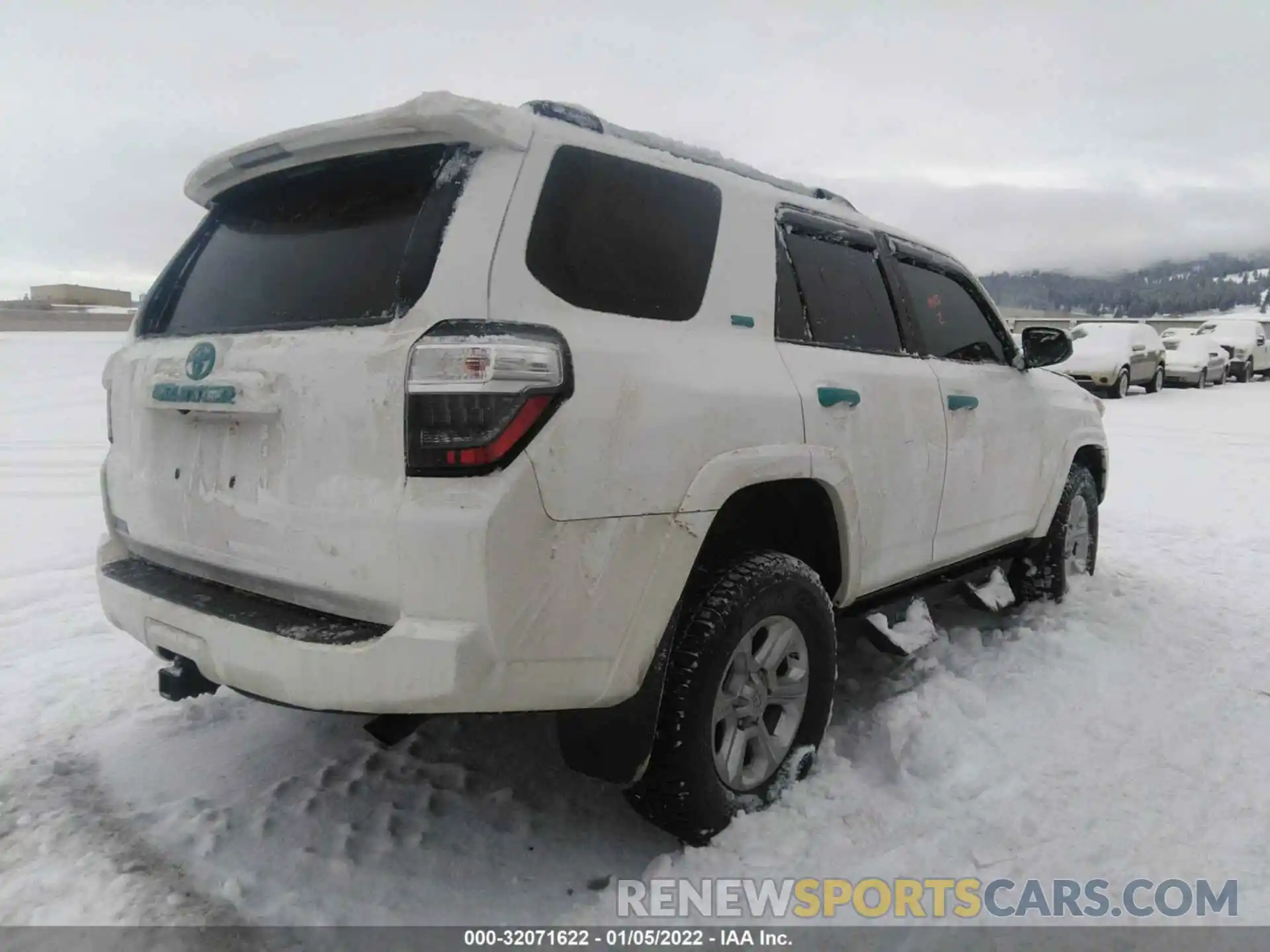 4 Фотография поврежденного автомобиля JTEBU5JR1K5725356 TOYOTA 4RUNNER 2019