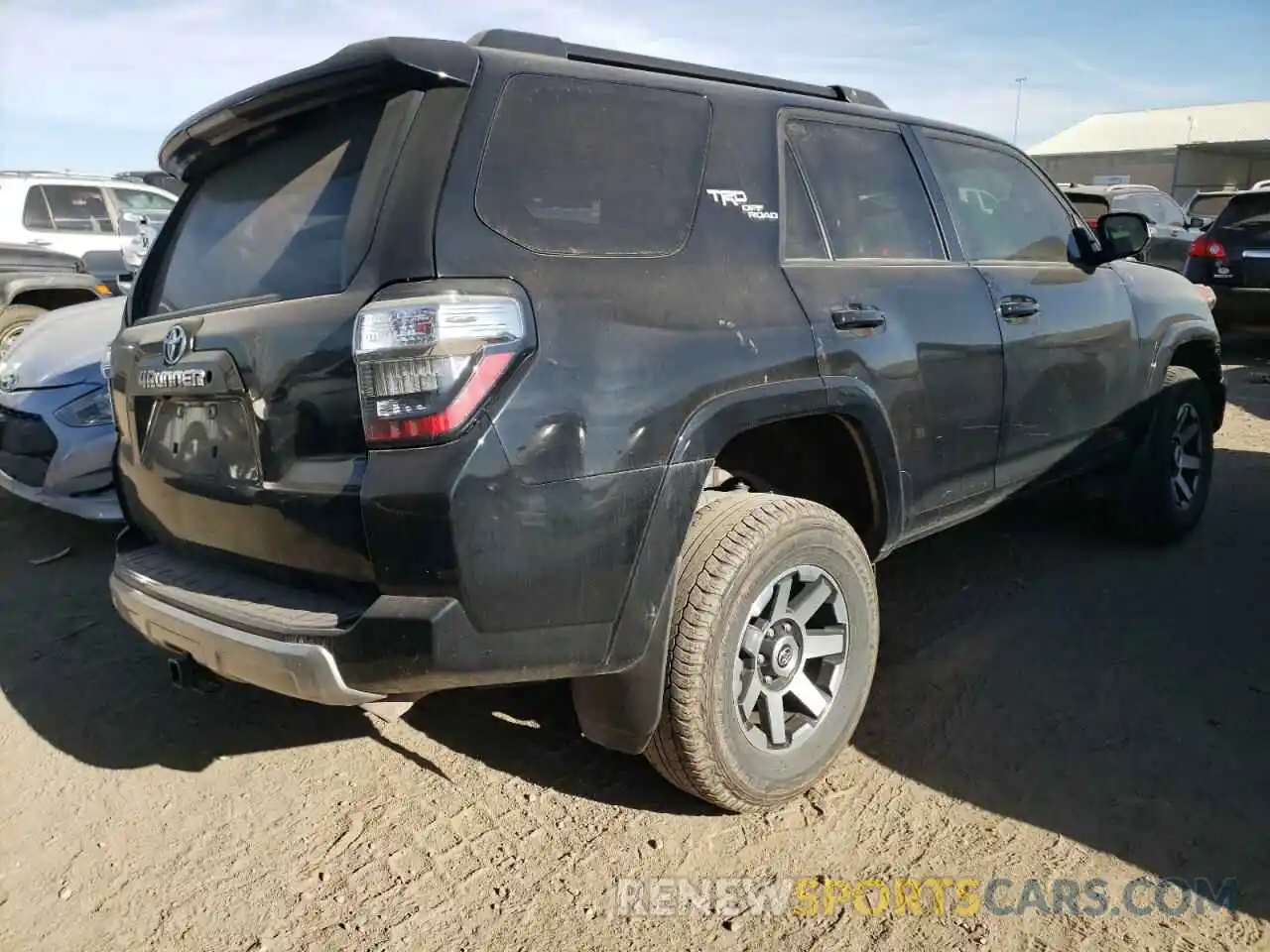 4 Фотография поврежденного автомобиля JTEBU5JR1K5728029 TOYOTA 4RUNNER 2019