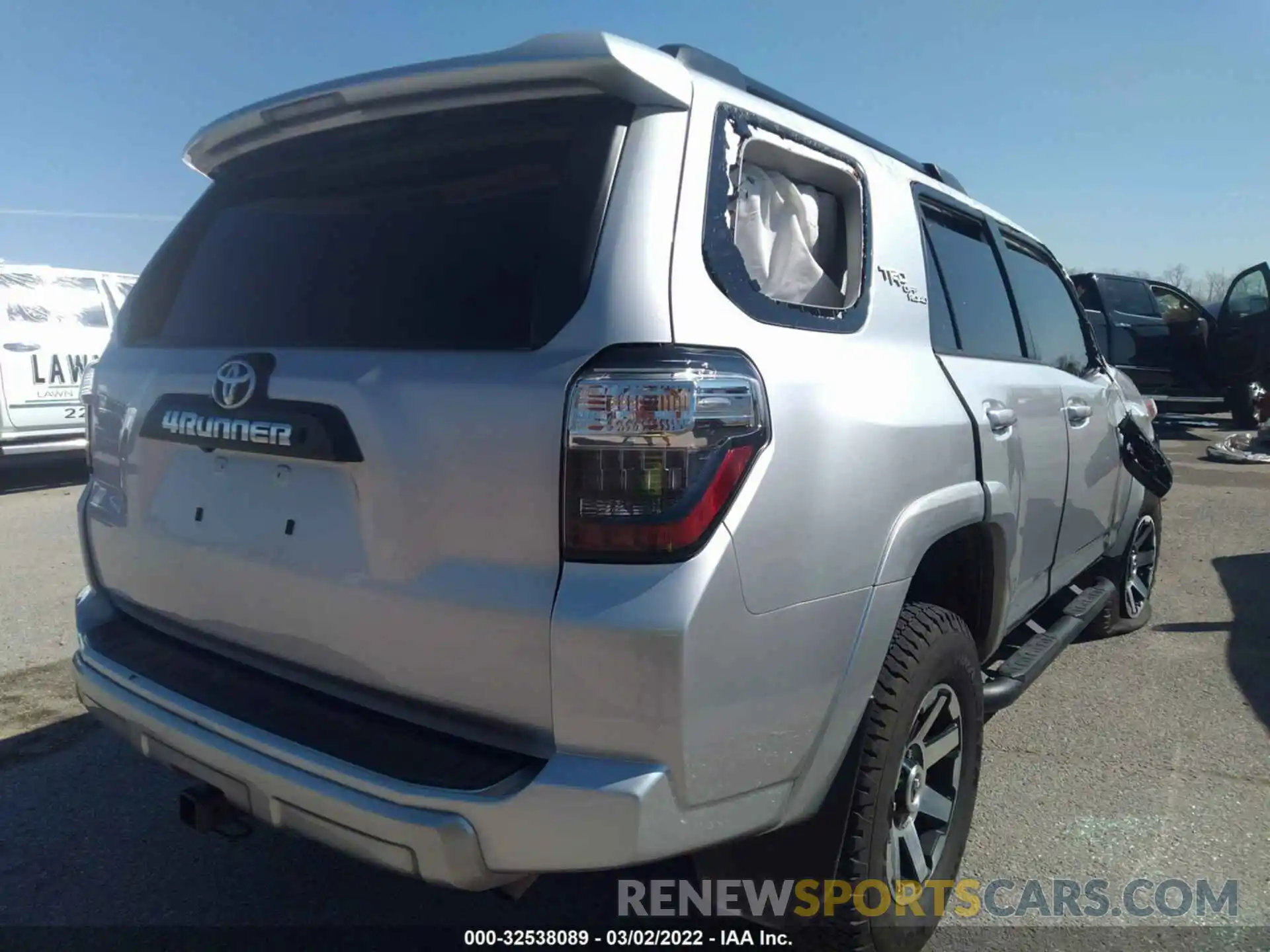 4 Photograph of a damaged car JTEBU5JR1K5731478 TOYOTA 4RUNNER 2019