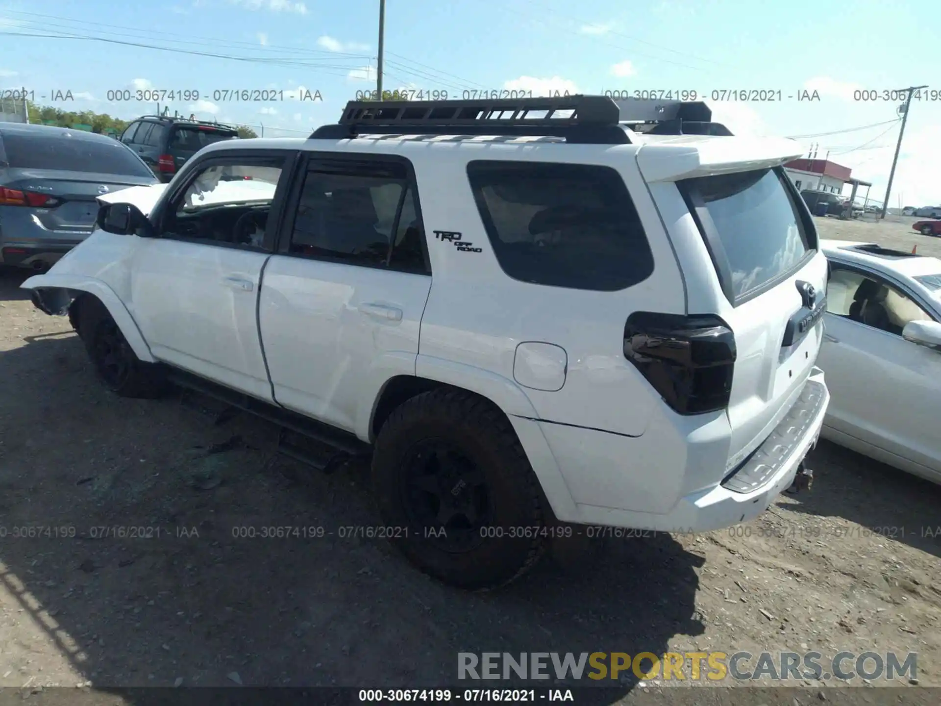 3 Фотография поврежденного автомобиля JTEBU5JR1K5736874 TOYOTA 4RUNNER 2019