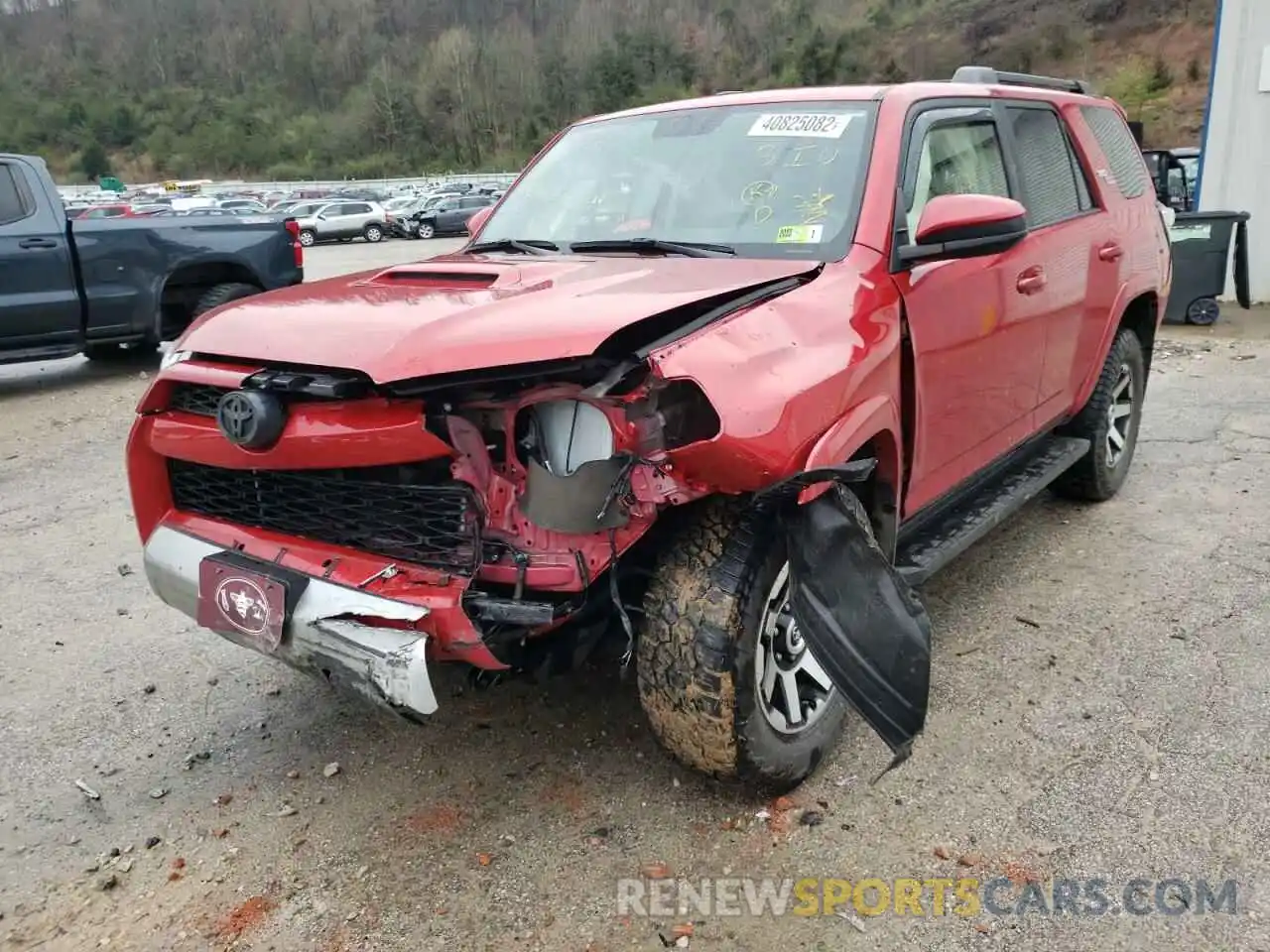 2 Photograph of a damaged car JTEBU5JR2K5614850 TOYOTA 4RUNNER 2019