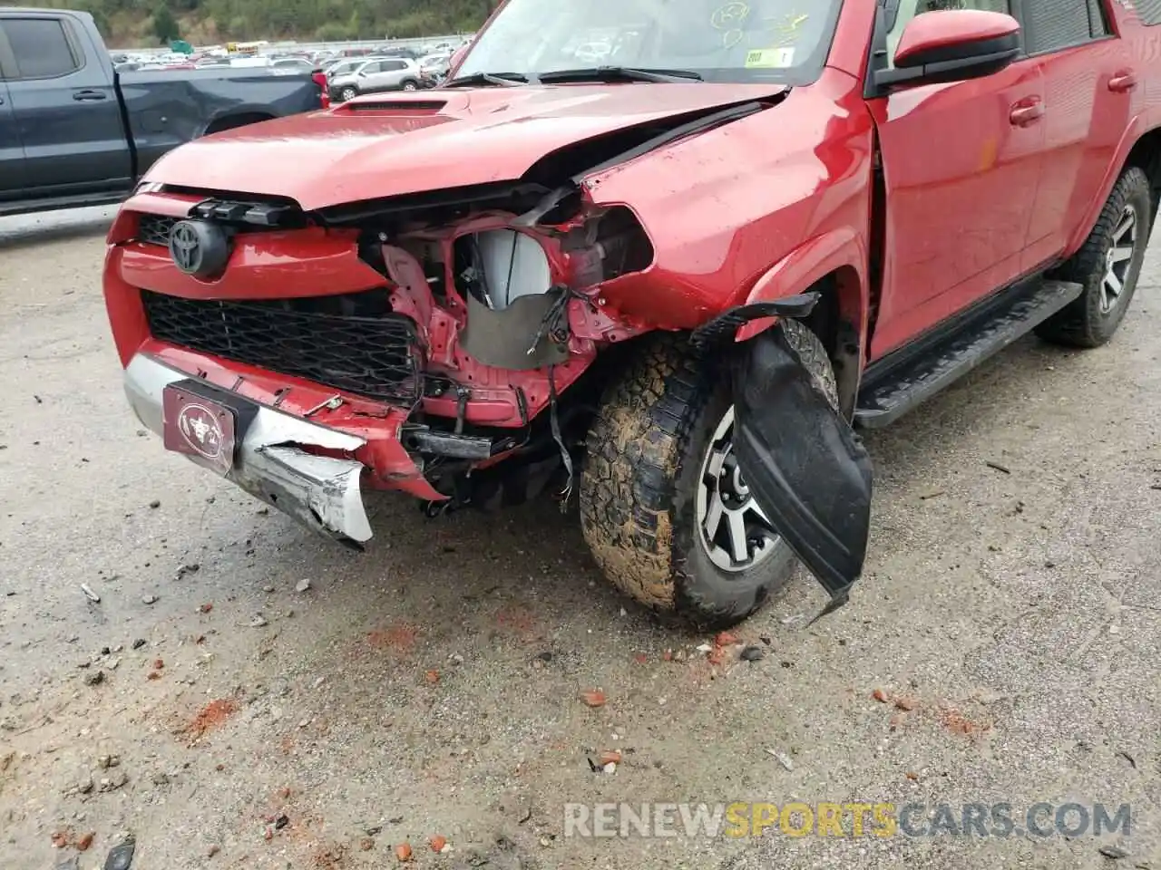 9 Photograph of a damaged car JTEBU5JR2K5614850 TOYOTA 4RUNNER 2019