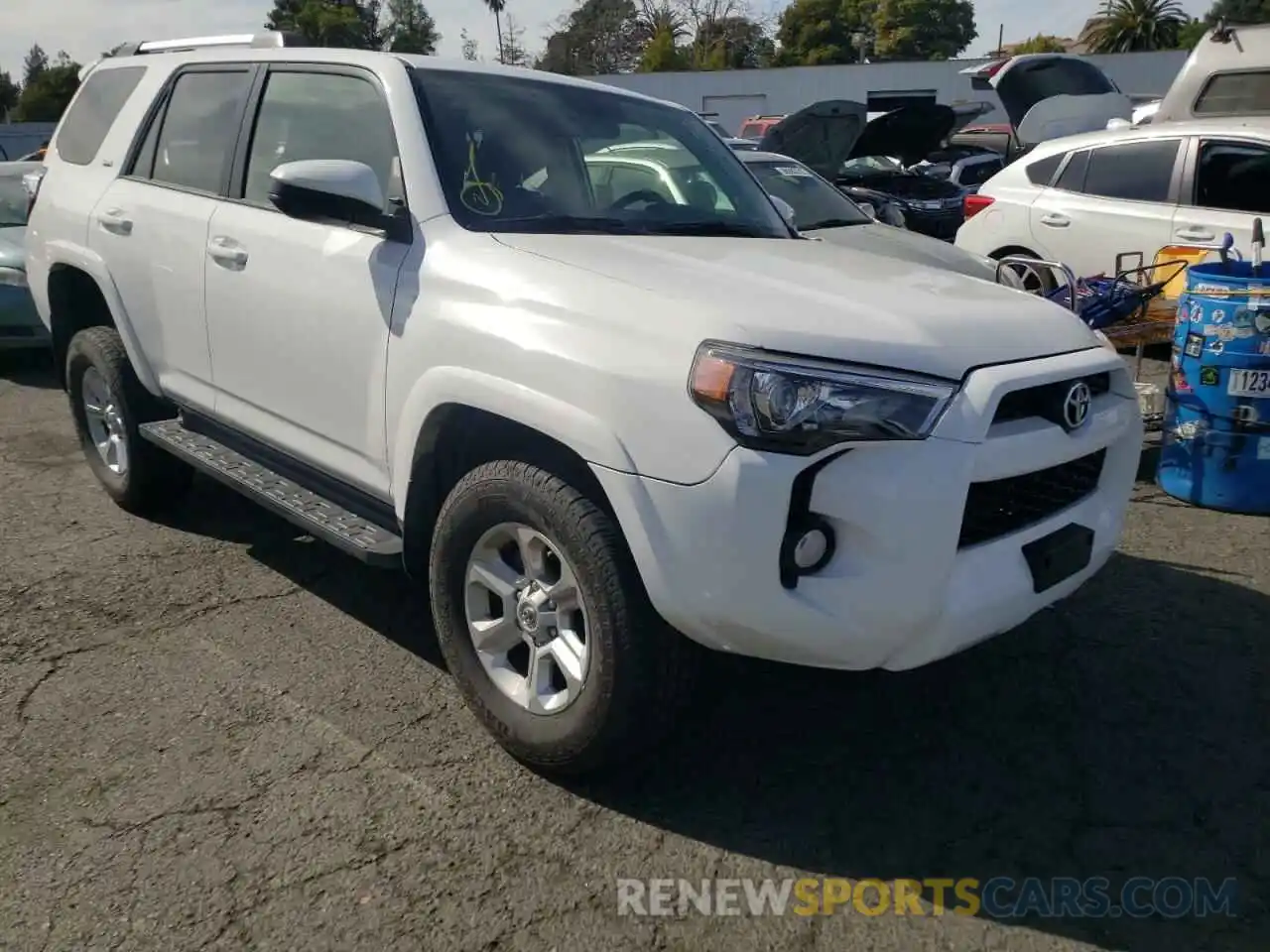 1 Photograph of a damaged car JTEBU5JR2K5617375 TOYOTA 4RUNNER 2019