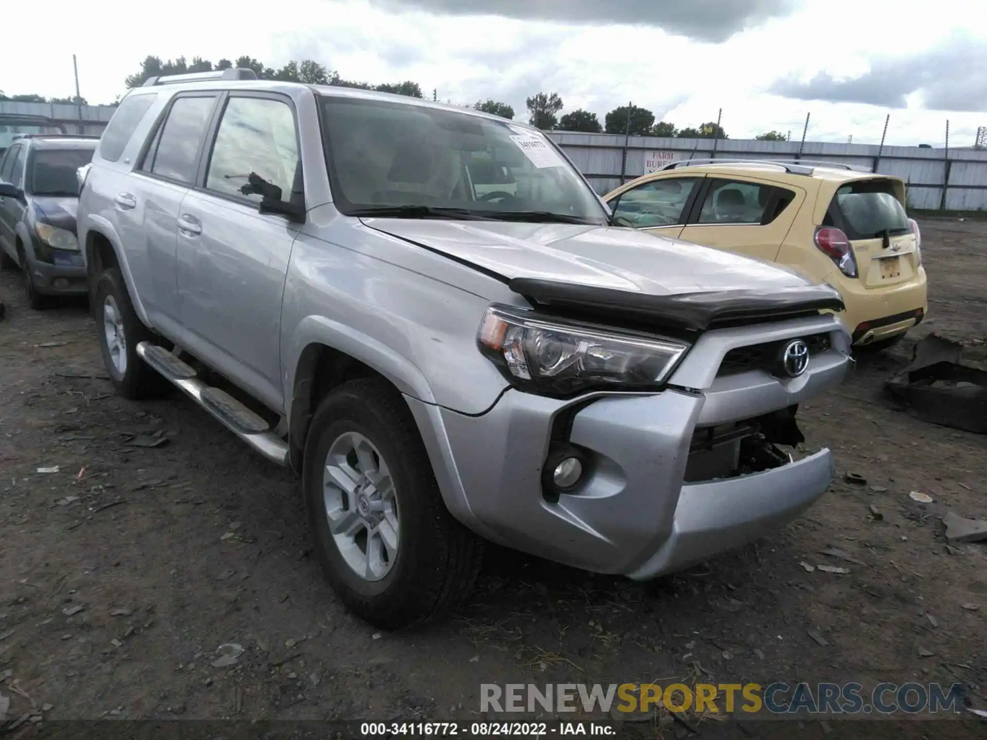 1 Photograph of a damaged car JTEBU5JR2K5627954 TOYOTA 4RUNNER 2019