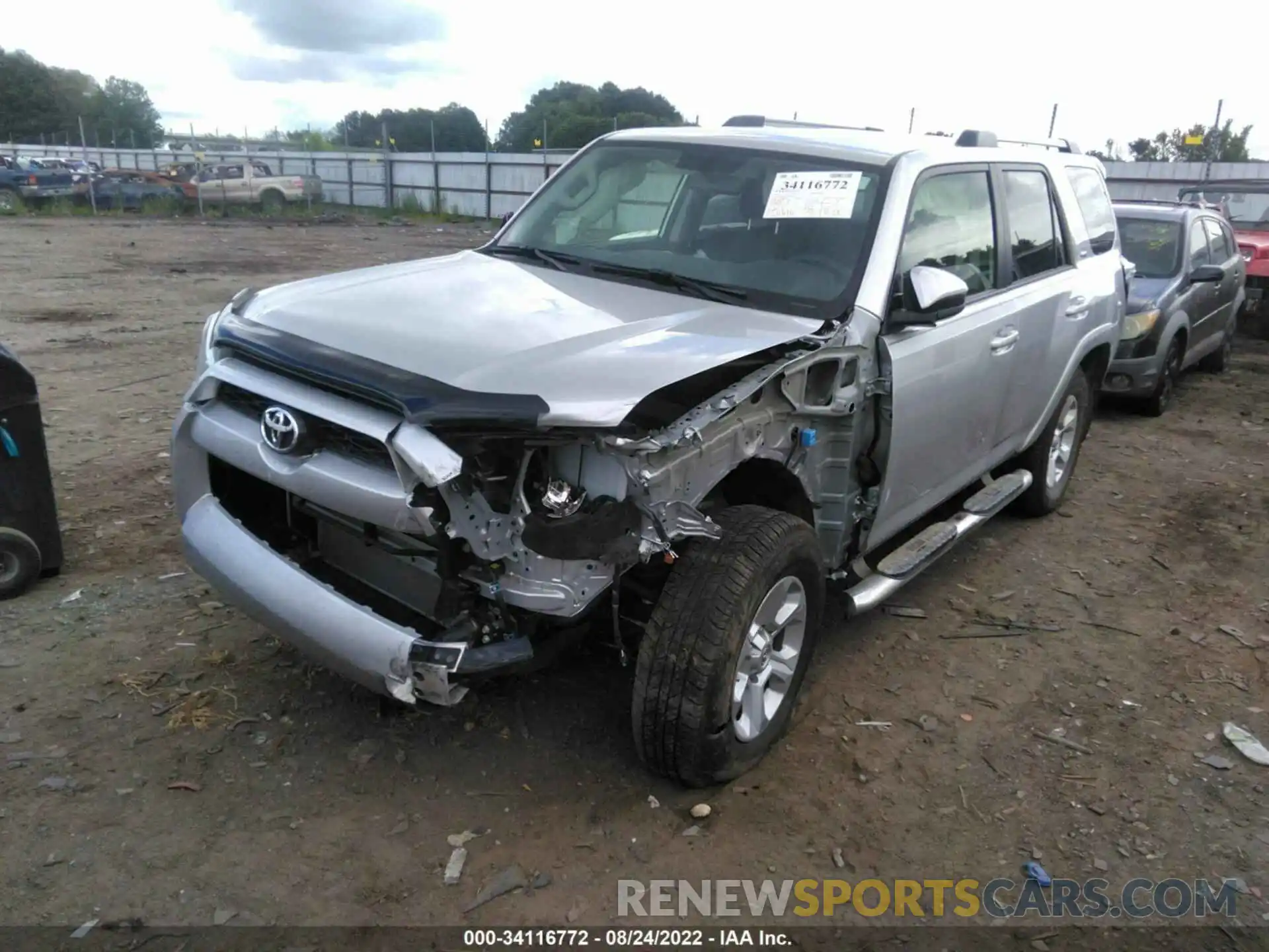 2 Photograph of a damaged car JTEBU5JR2K5627954 TOYOTA 4RUNNER 2019