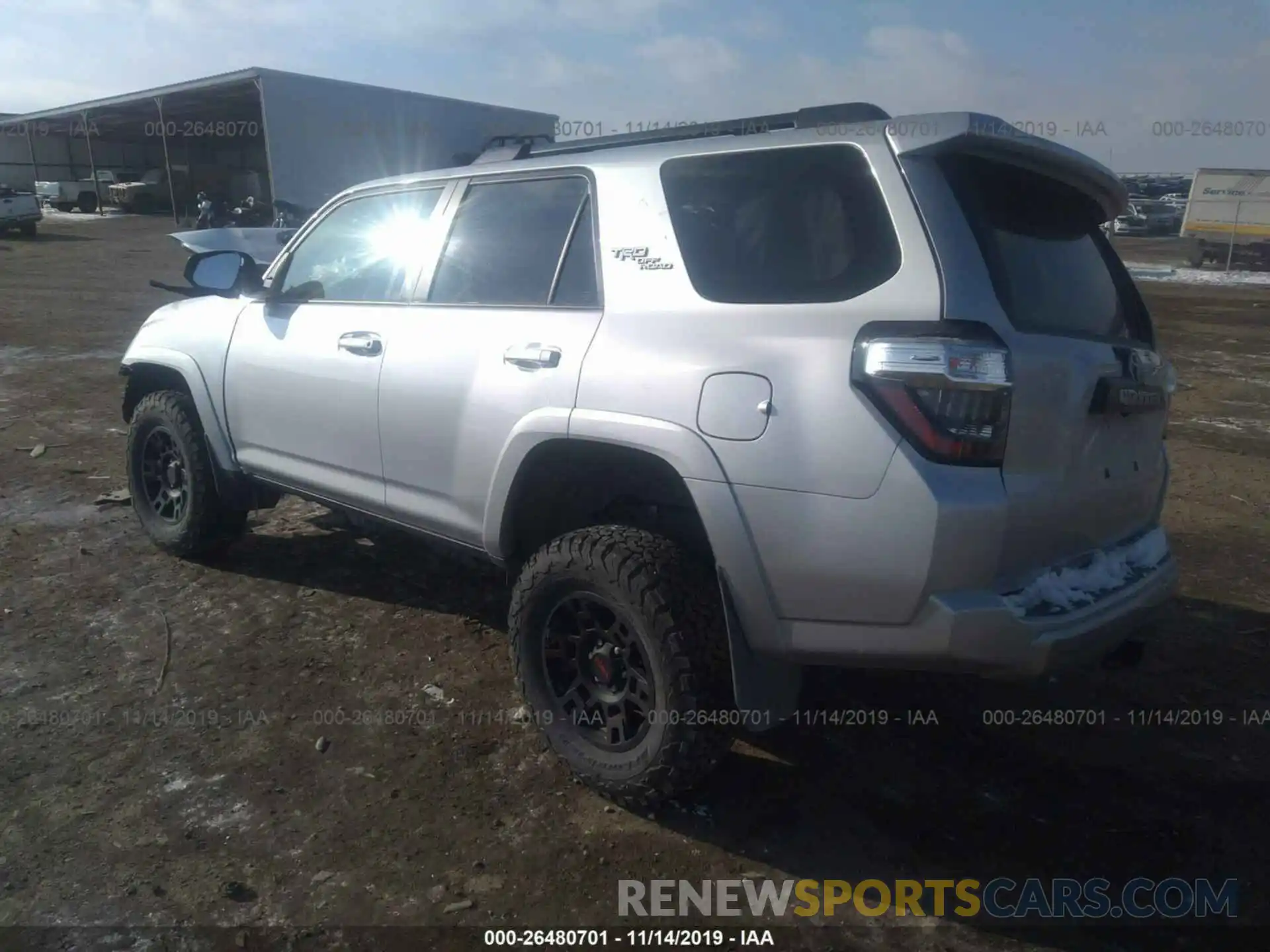 3 Фотография поврежденного автомобиля JTEBU5JR2K5630398 TOYOTA 4RUNNER 2019