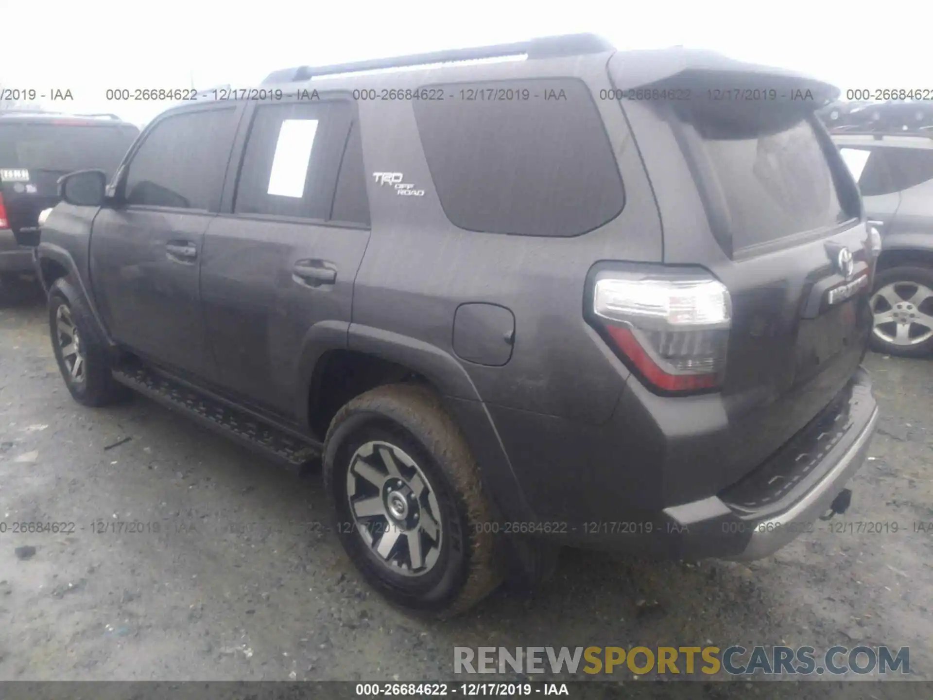 3 Фотография поврежденного автомобиля JTEBU5JR2K5633317 TOYOTA 4RUNNER 2019