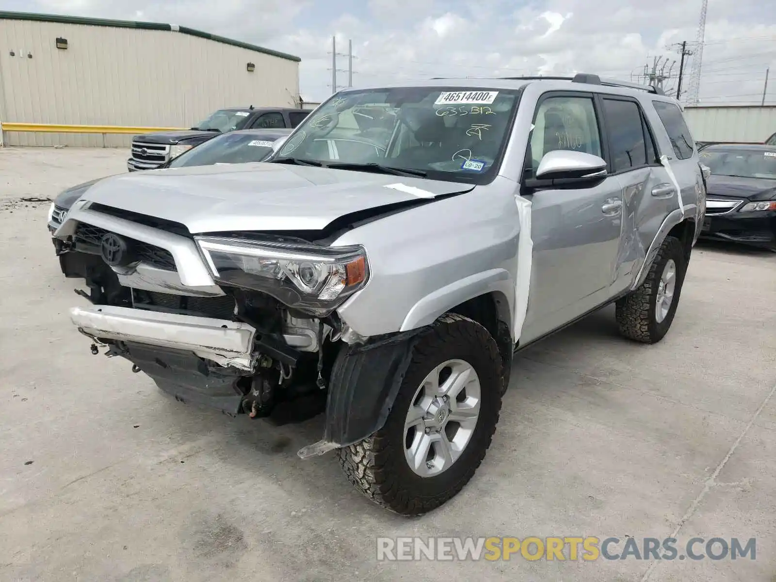 2 Photograph of a damaged car JTEBU5JR2K5635312 TOYOTA 4RUNNER 2019