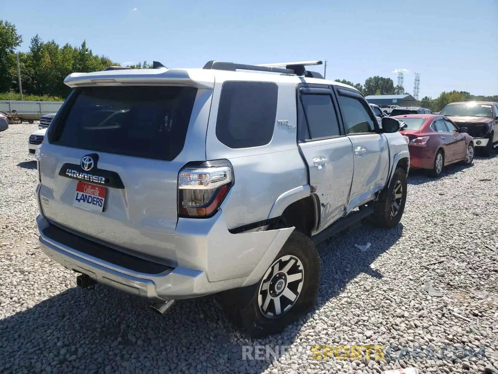 4 Photograph of a damaged car JTEBU5JR2K5635424 TOYOTA 4RUNNER 2019