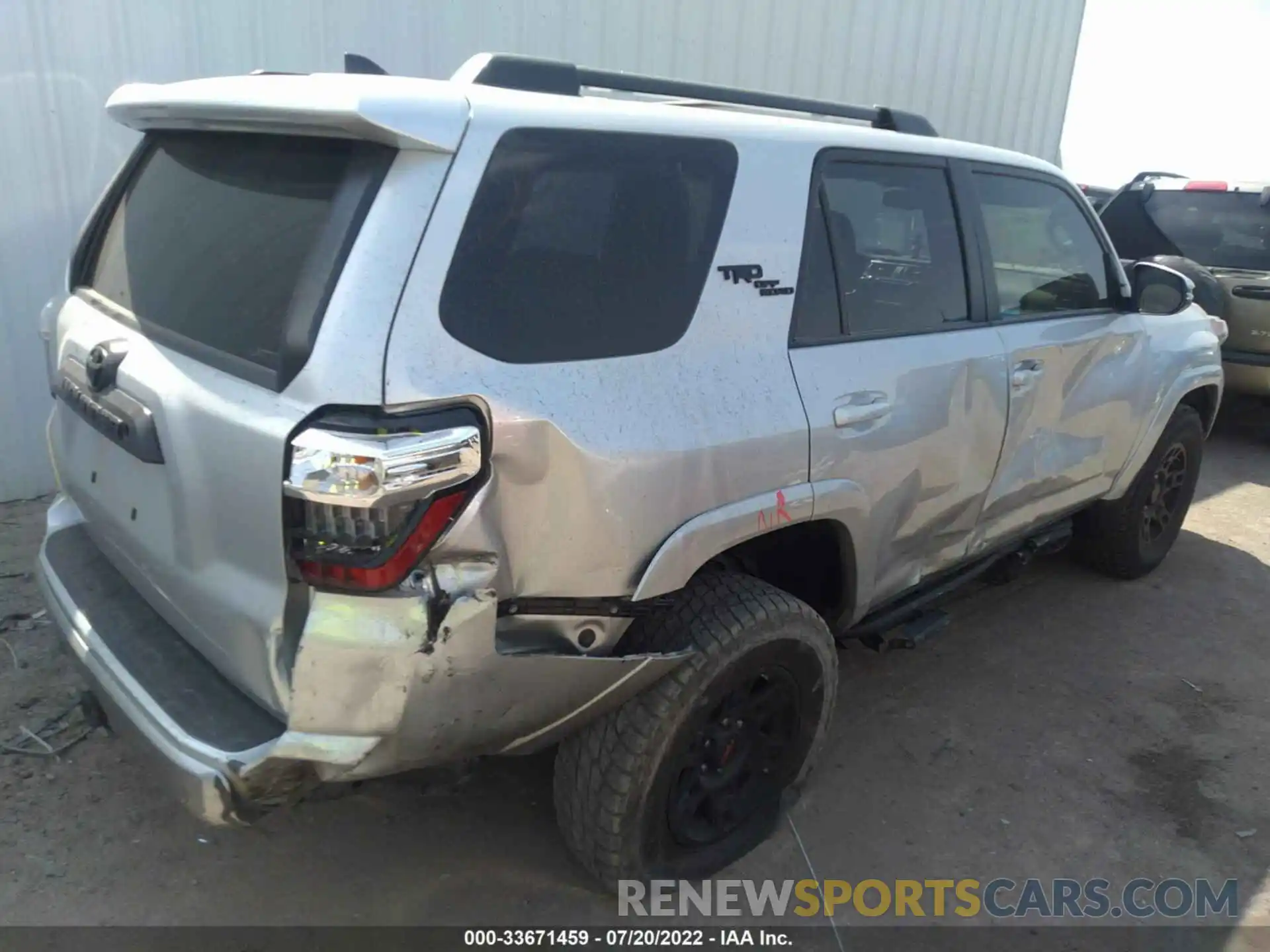 4 Photograph of a damaged car JTEBU5JR2K5639831 TOYOTA 4RUNNER 2019