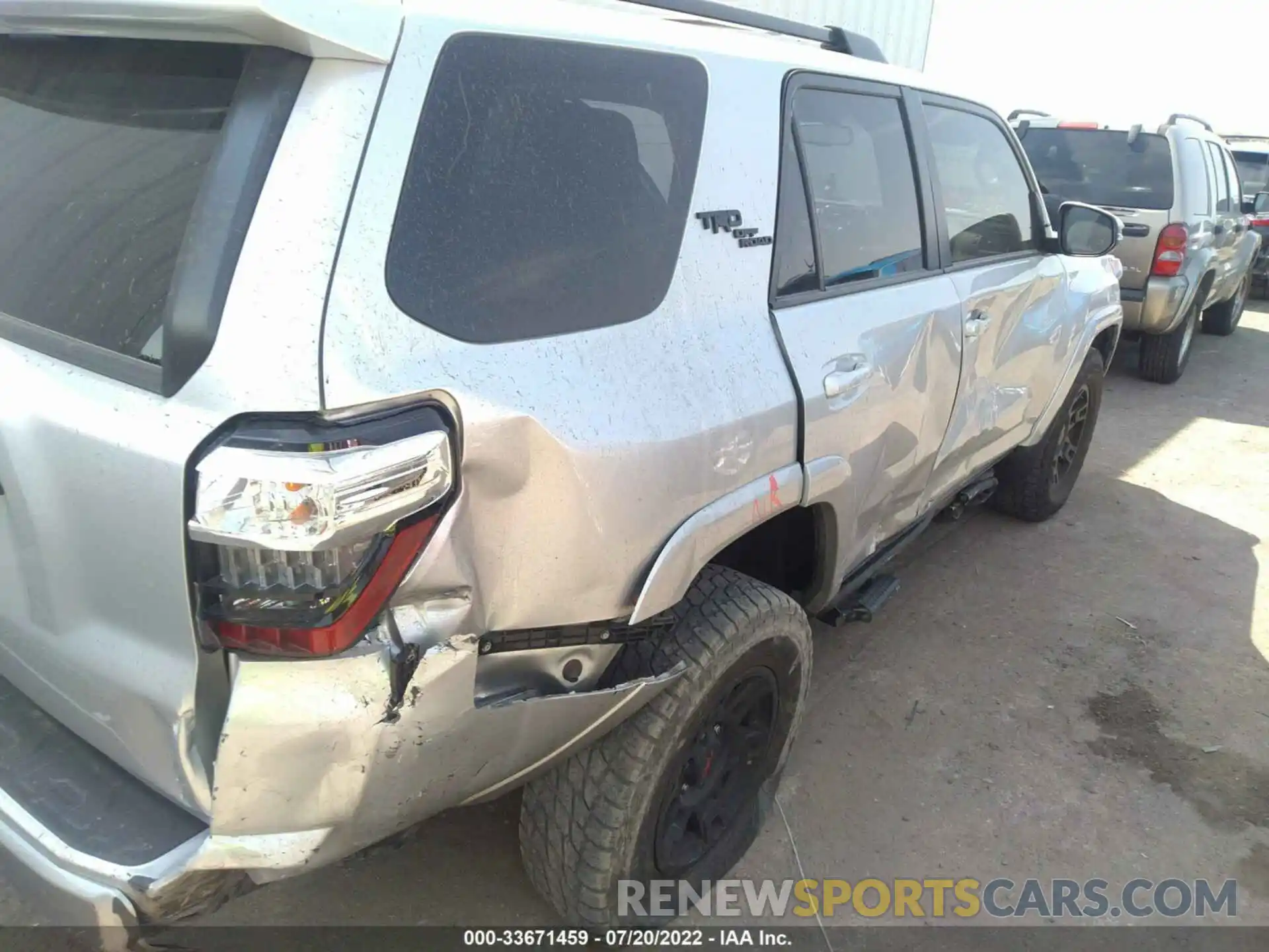 6 Photograph of a damaged car JTEBU5JR2K5639831 TOYOTA 4RUNNER 2019