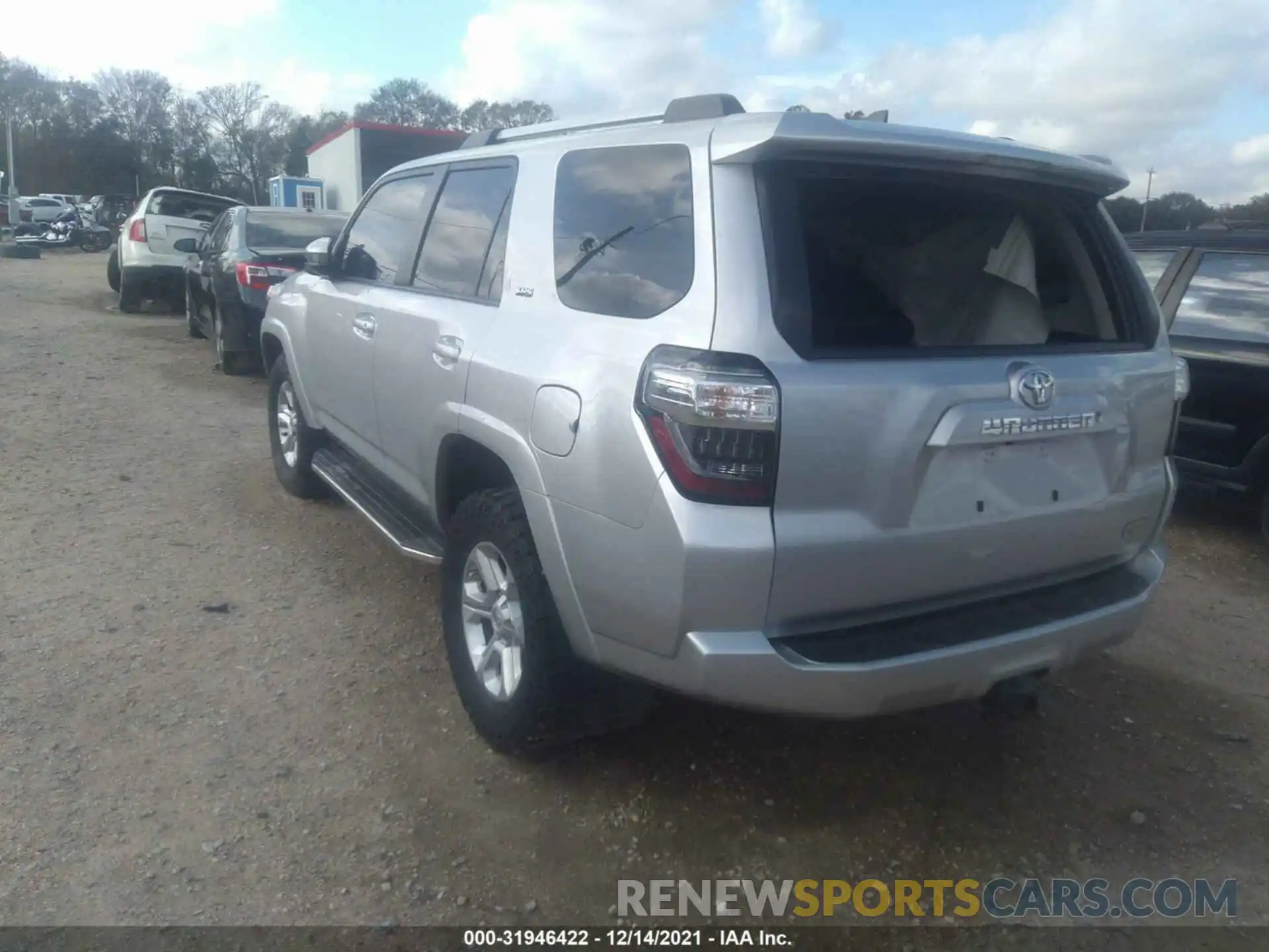 3 Фотография поврежденного автомобиля JTEBU5JR2K5640008 TOYOTA 4RUNNER 2019