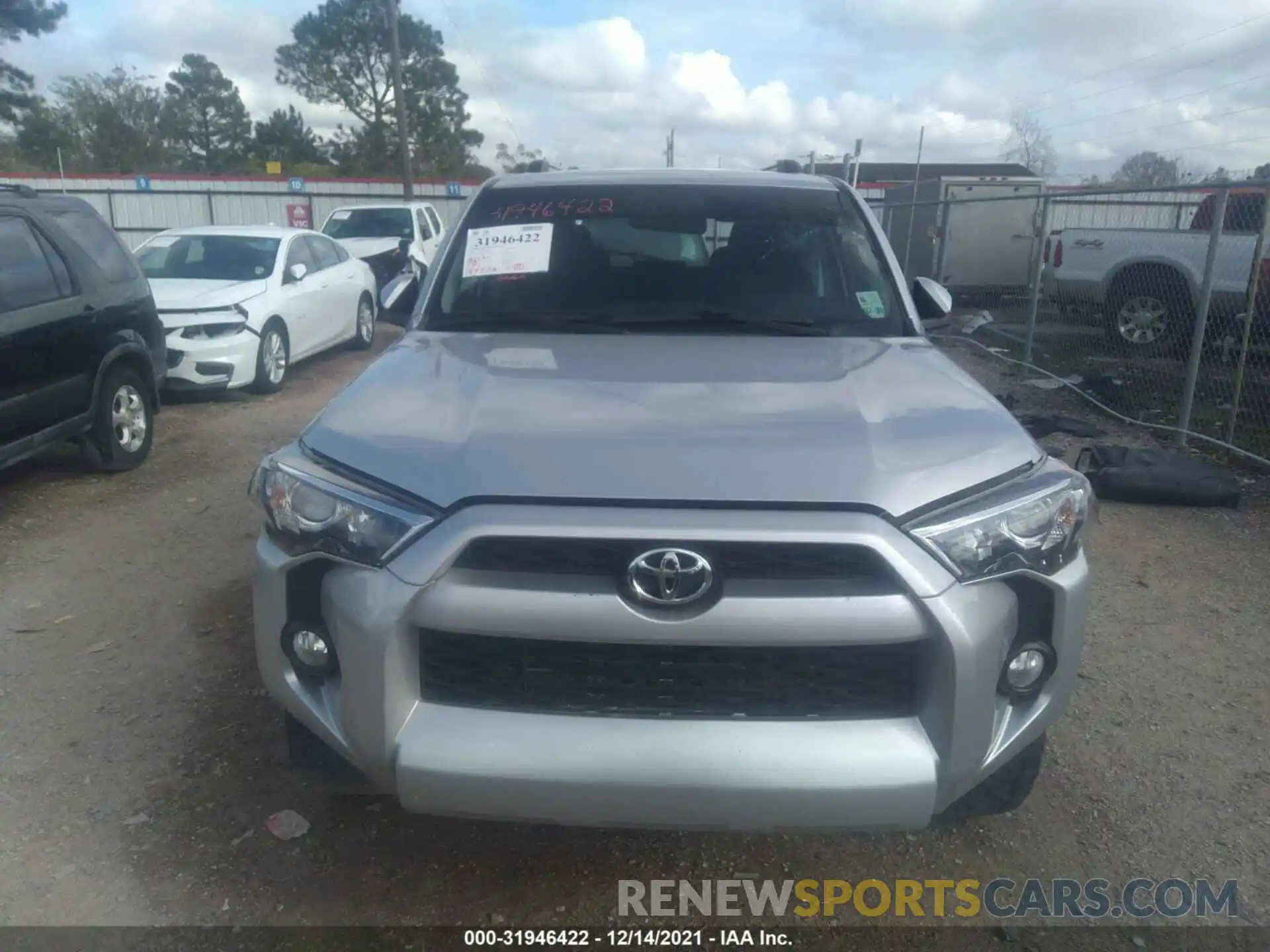 6 Photograph of a damaged car JTEBU5JR2K5640008 TOYOTA 4RUNNER 2019