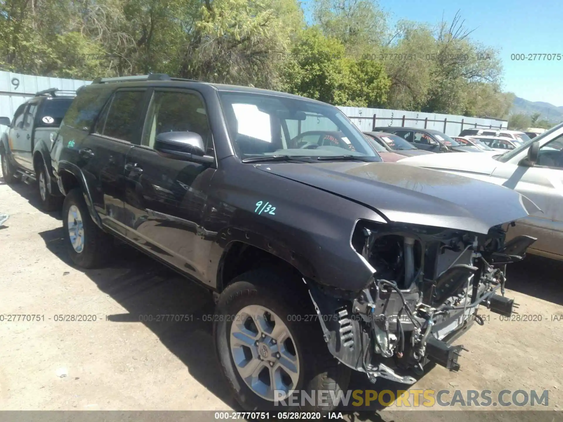 1 Photograph of a damaged car JTEBU5JR2K5644415 TOYOTA 4RUNNER 2019