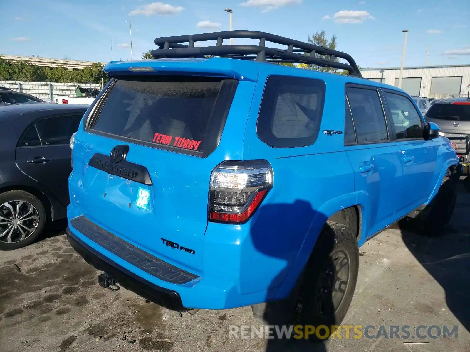 4 Фотография поврежденного автомобиля JTEBU5JR2K5644611 TOYOTA 4RUNNER 2019