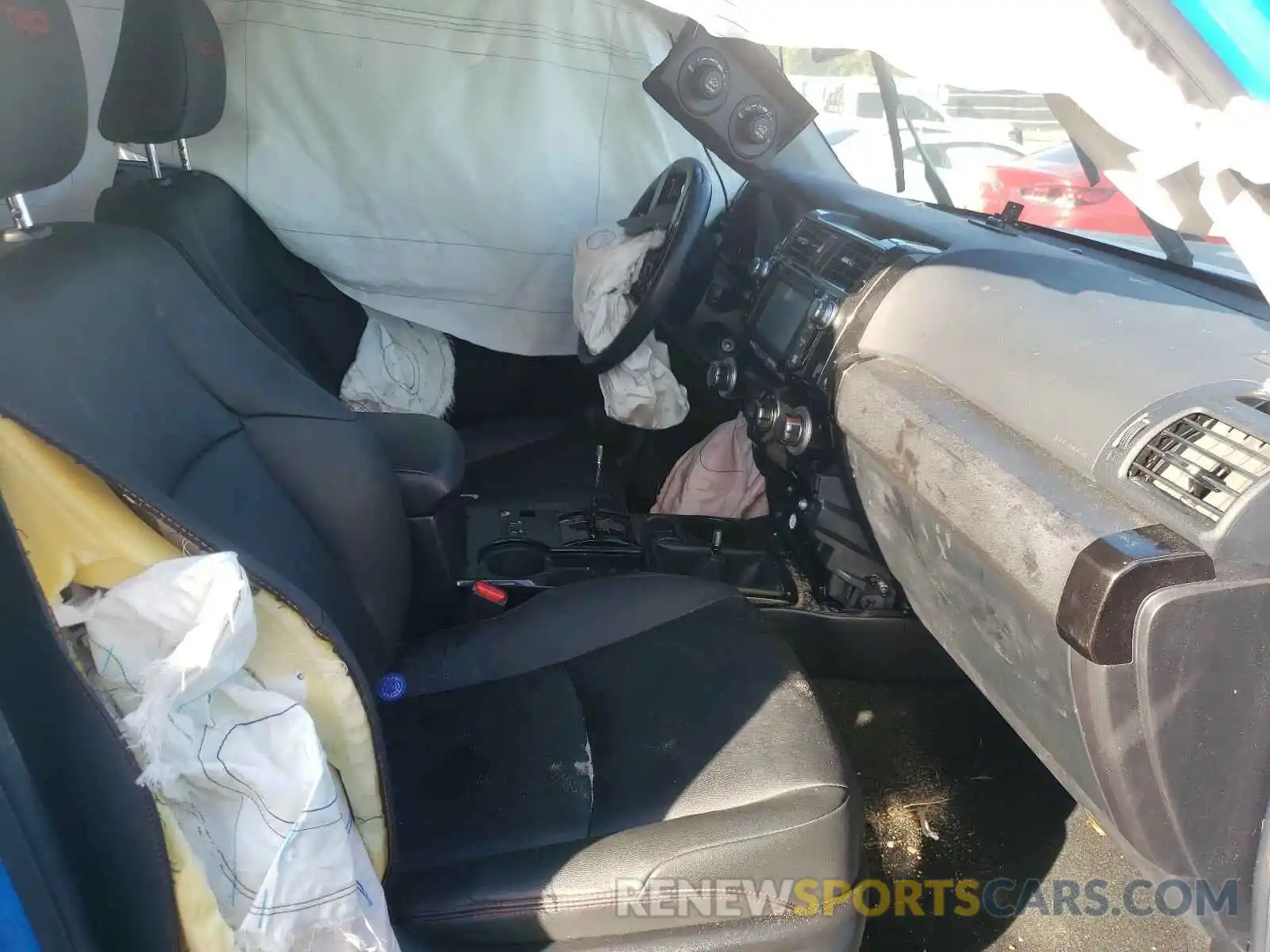 5 Photograph of a damaged car JTEBU5JR2K5644611 TOYOTA 4RUNNER 2019