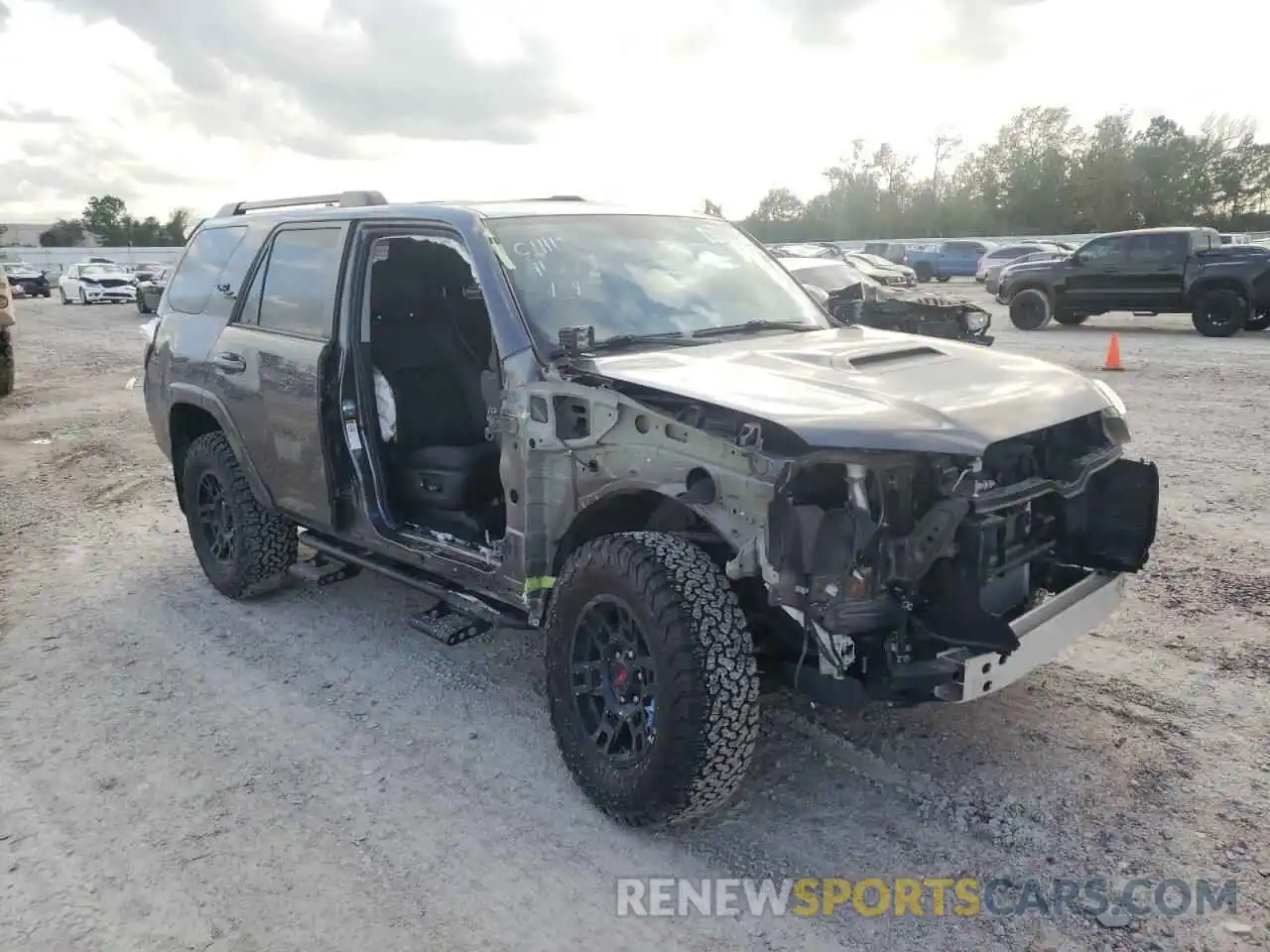 1 Photograph of a damaged car JTEBU5JR2K5646035 TOYOTA 4RUNNER 2019