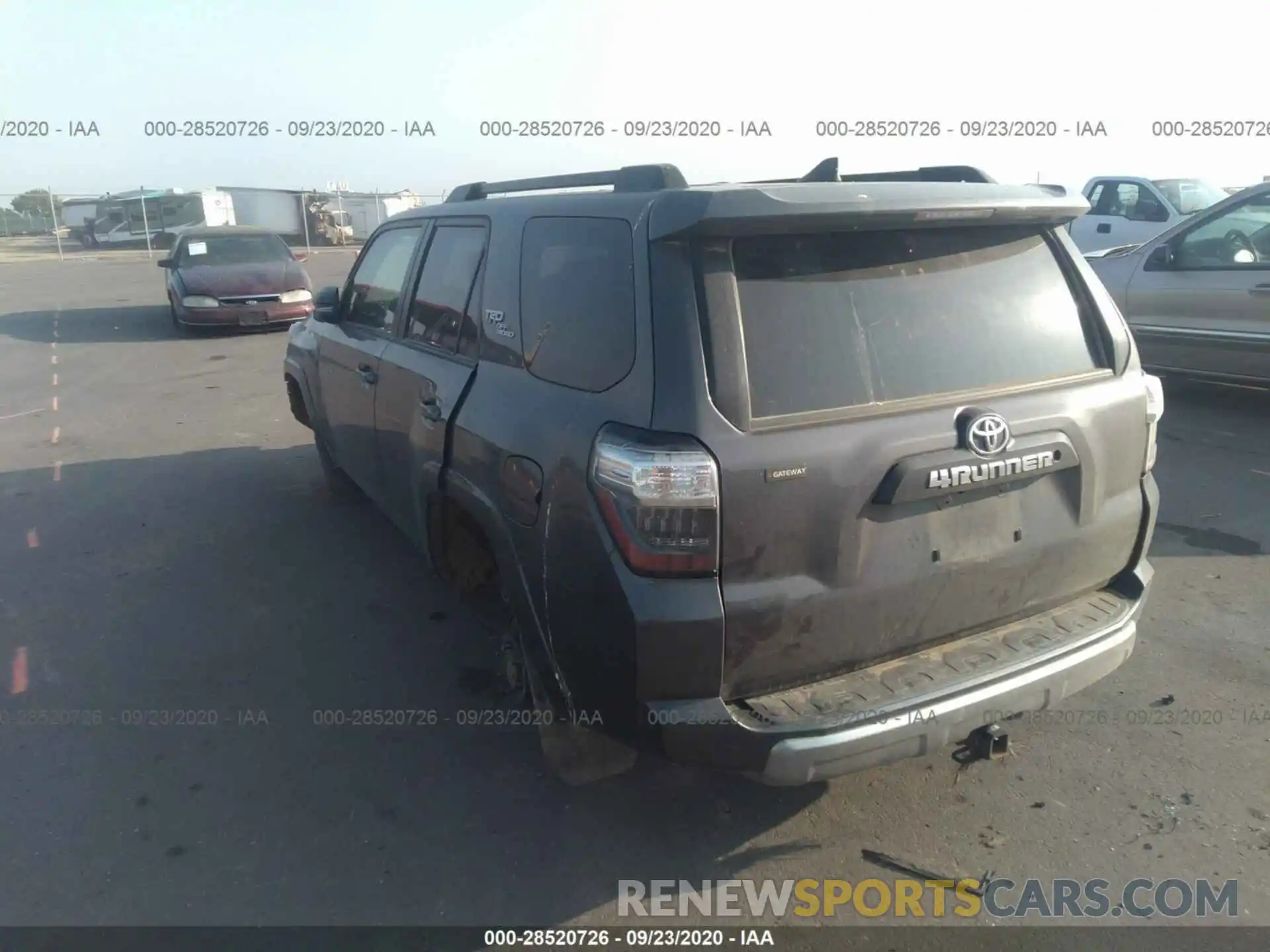 3 Фотография поврежденного автомобиля JTEBU5JR2K5646052 TOYOTA 4RUNNER 2019