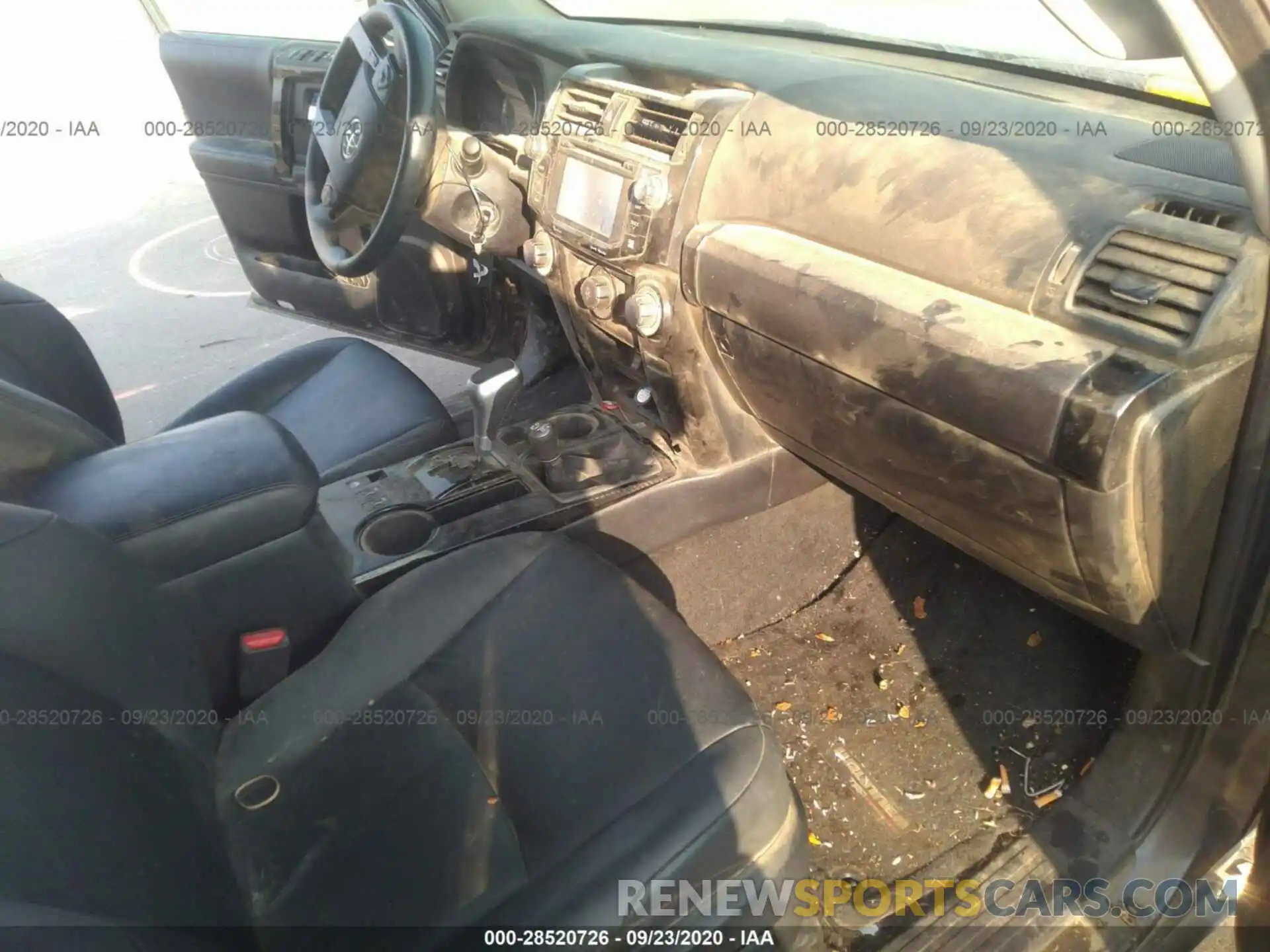 5 Photograph of a damaged car JTEBU5JR2K5646052 TOYOTA 4RUNNER 2019