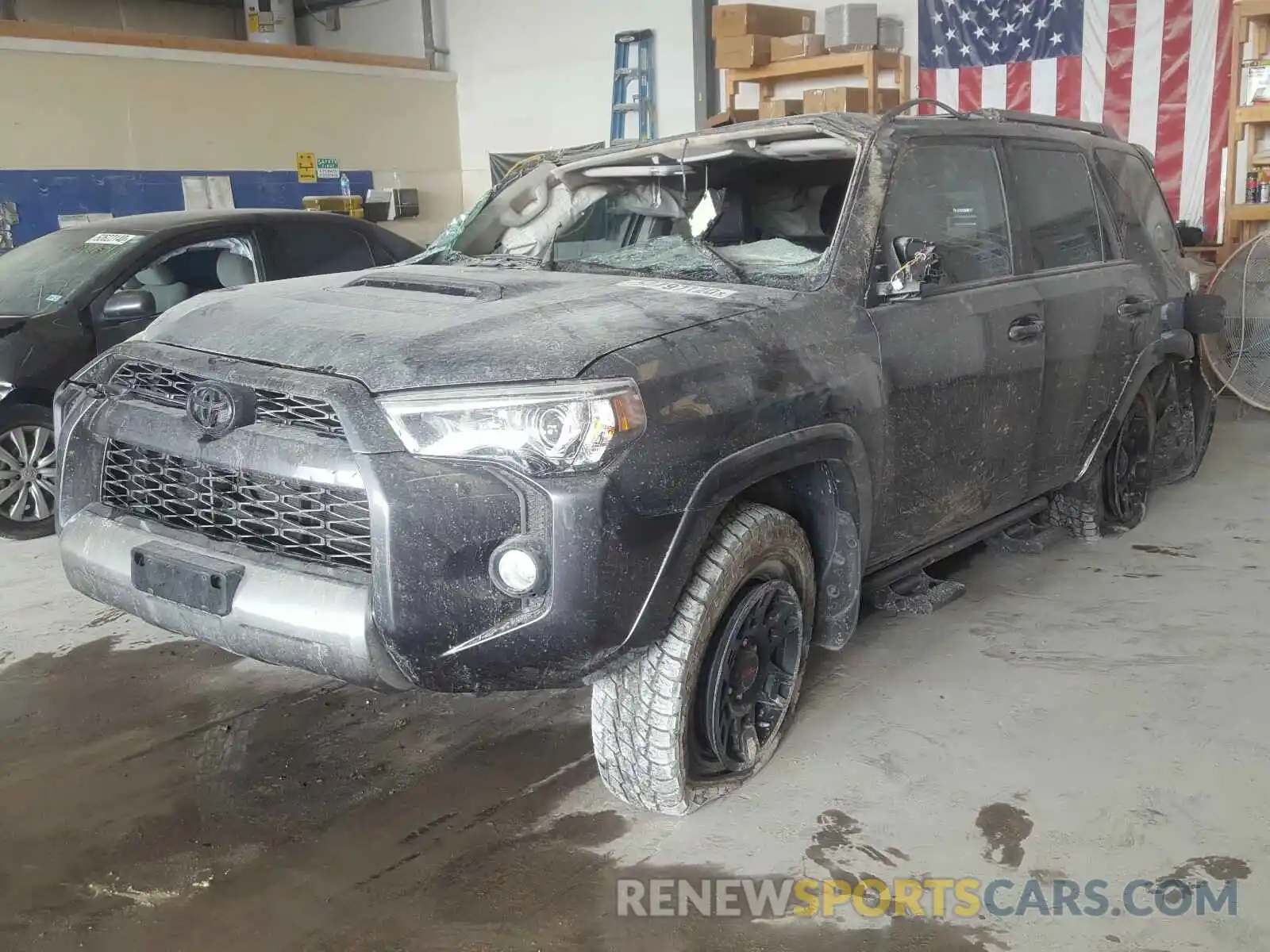 2 Фотография поврежденного автомобиля JTEBU5JR2K5648481 TOYOTA 4RUNNER 2019