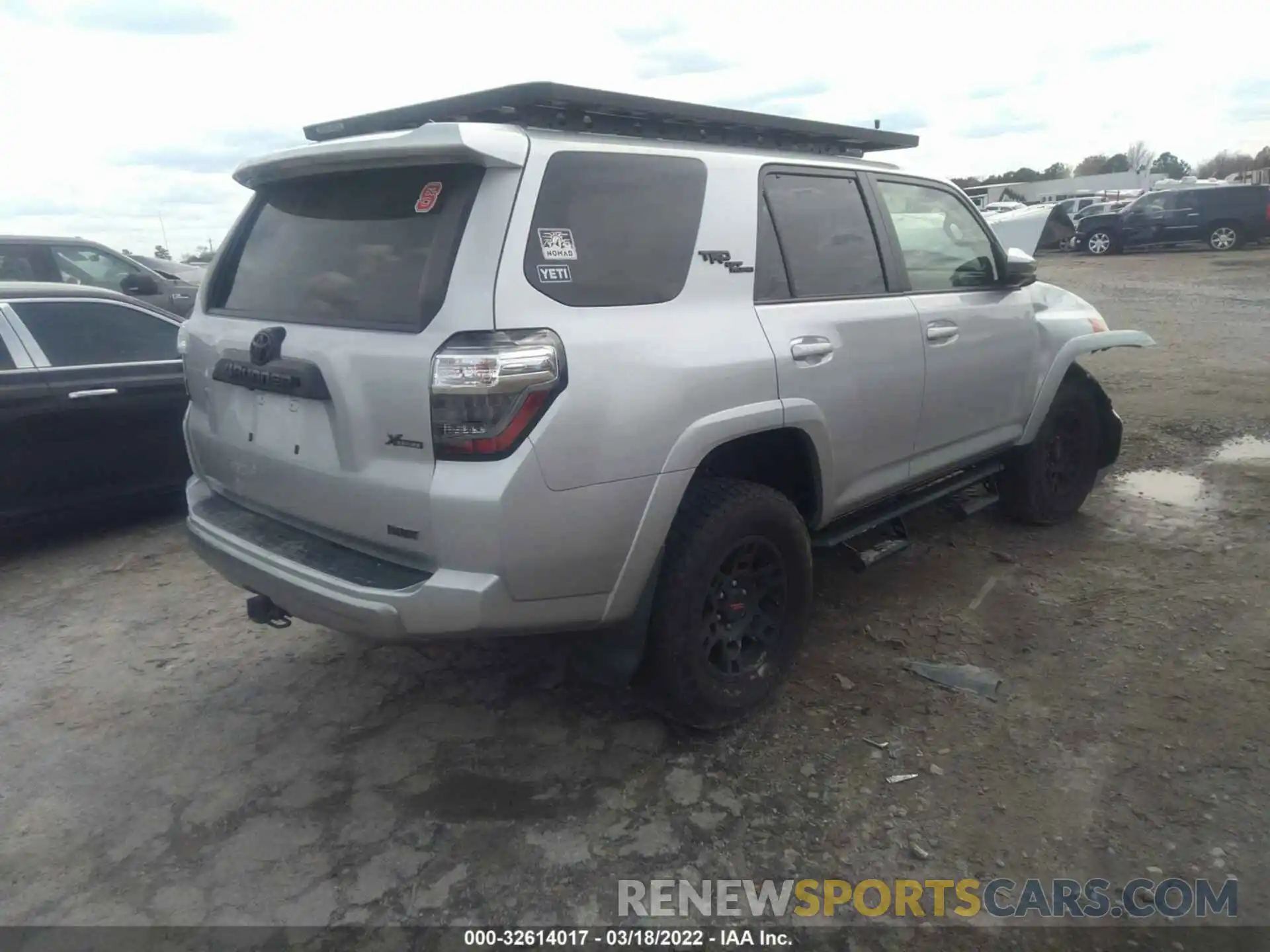 4 Фотография поврежденного автомобиля JTEBU5JR2K5649713 TOYOTA 4RUNNER 2019