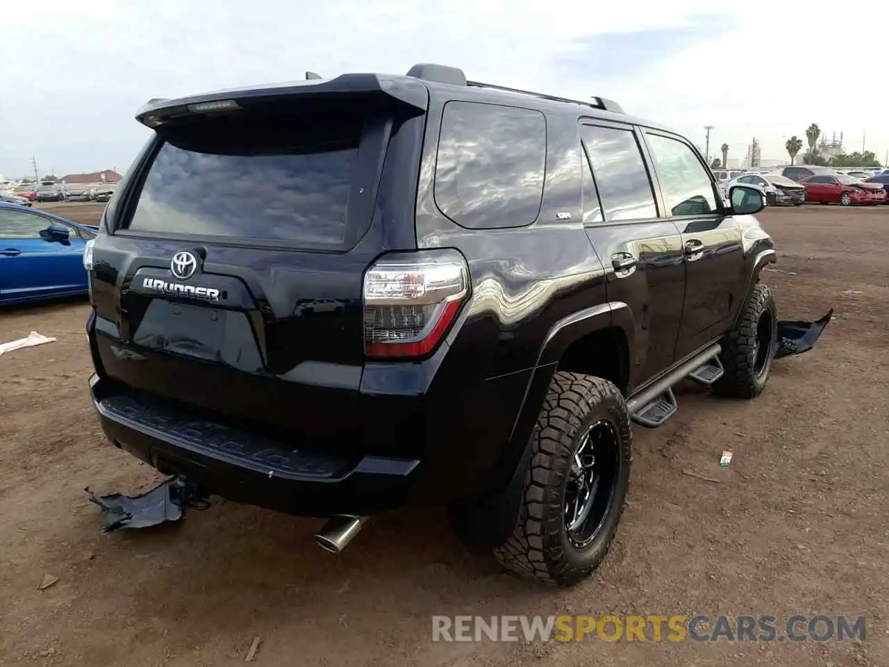 4 Фотография поврежденного автомобиля JTEBU5JR2K5651901 TOYOTA 4RUNNER 2019