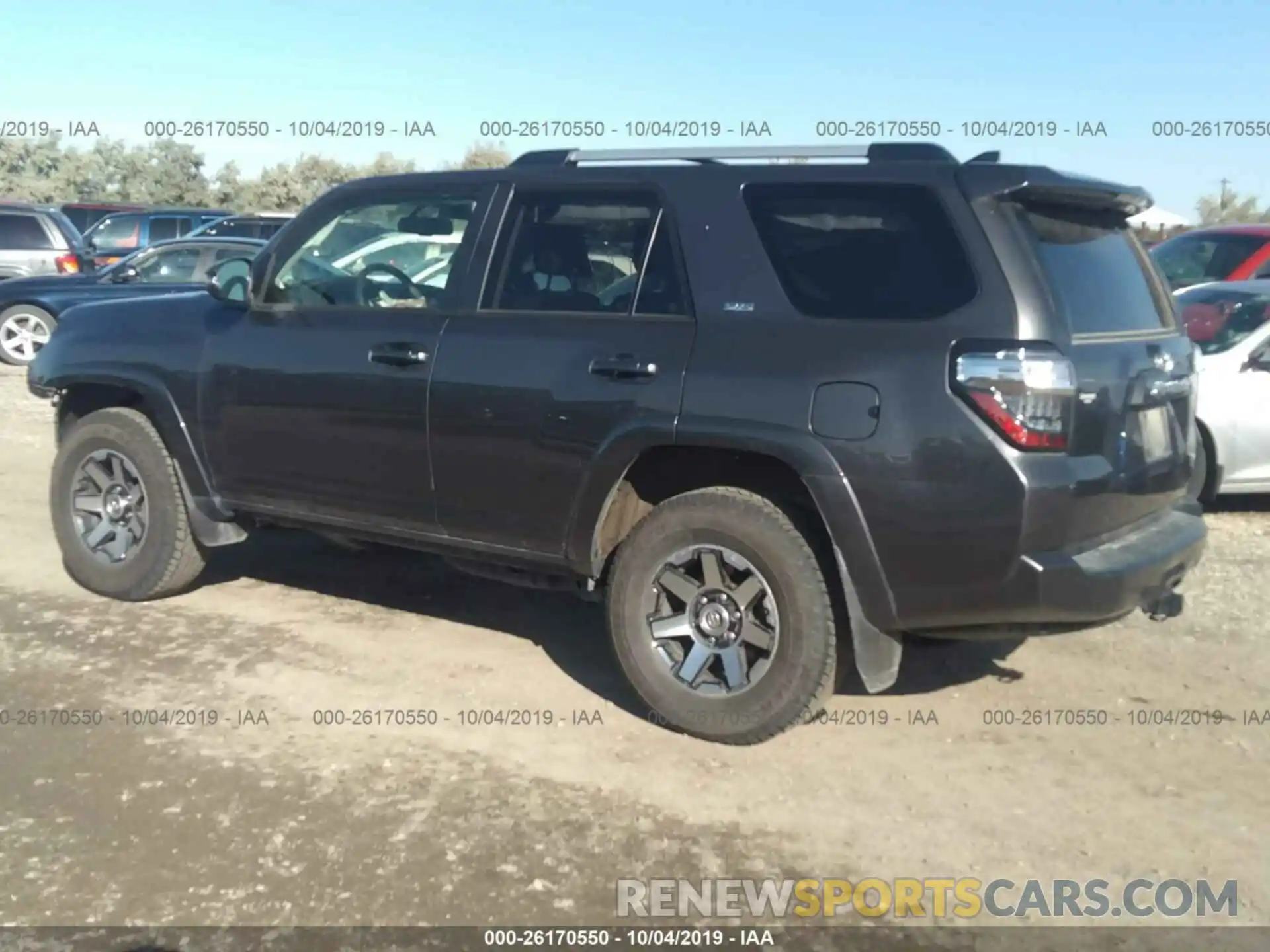 3 Фотография поврежденного автомобиля JTEBU5JR2K5652773 TOYOTA 4RUNNER 2019