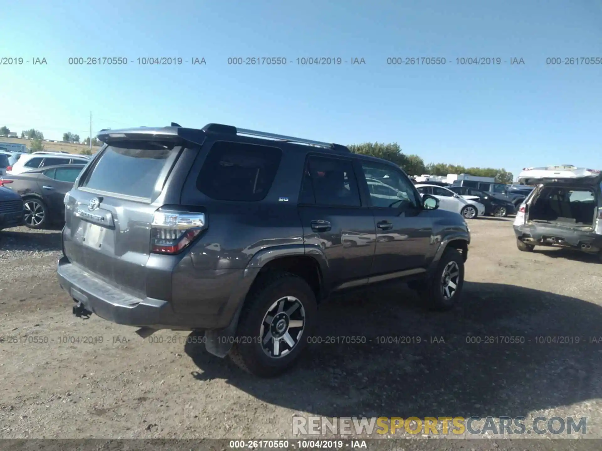 4 Фотография поврежденного автомобиля JTEBU5JR2K5652773 TOYOTA 4RUNNER 2019