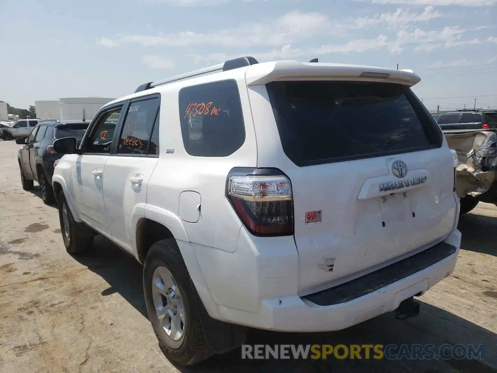 3 Photograph of a damaged car JTEBU5JR2K5660534 TOYOTA 4RUNNER 2019