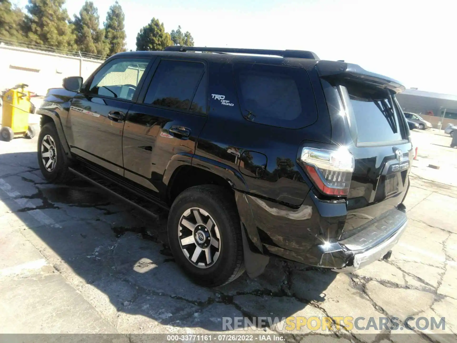 3 Photograph of a damaged car JTEBU5JR2K5660744 TOYOTA 4RUNNER 2019