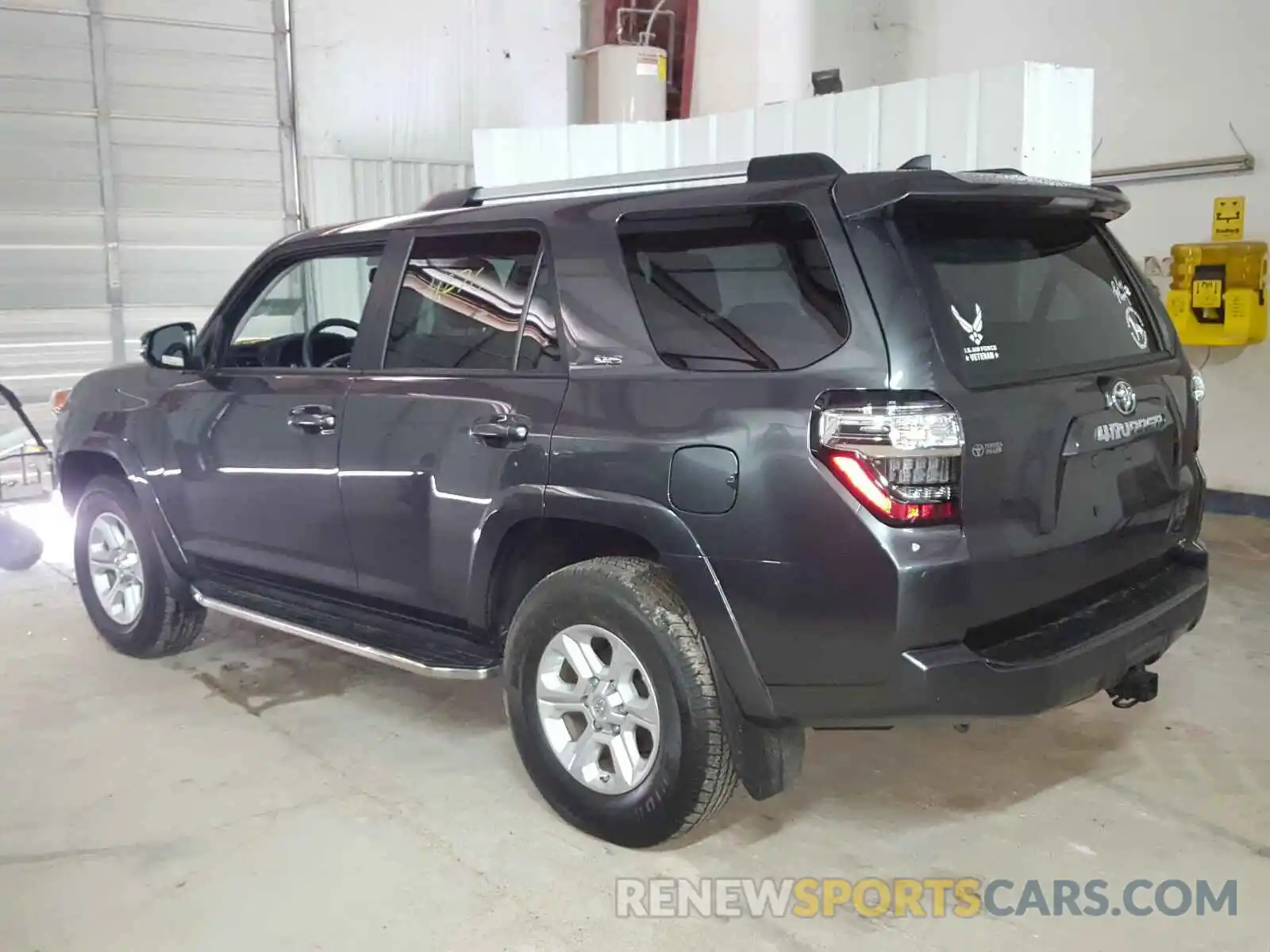 3 Photograph of a damaged car JTEBU5JR2K5661134 TOYOTA 4RUNNER 2019