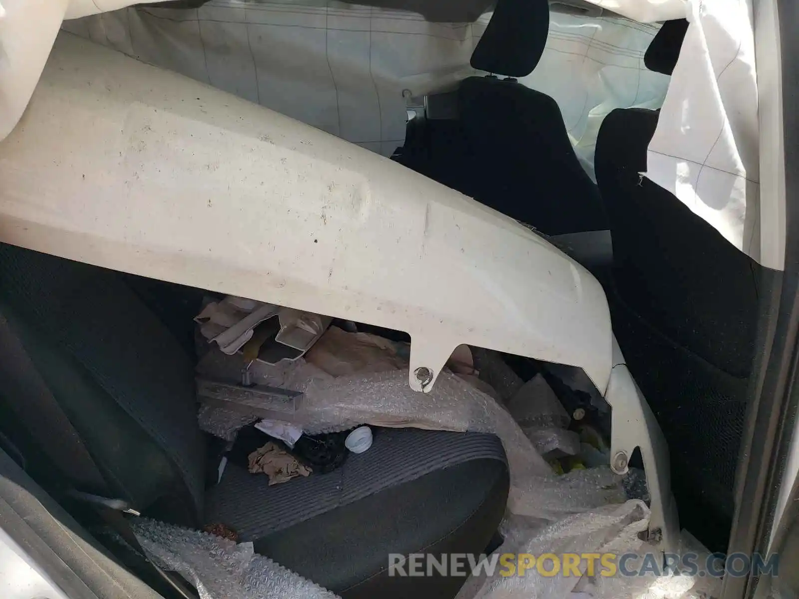 6 Photograph of a damaged car JTEBU5JR2K5662543 TOYOTA 4RUNNER 2019